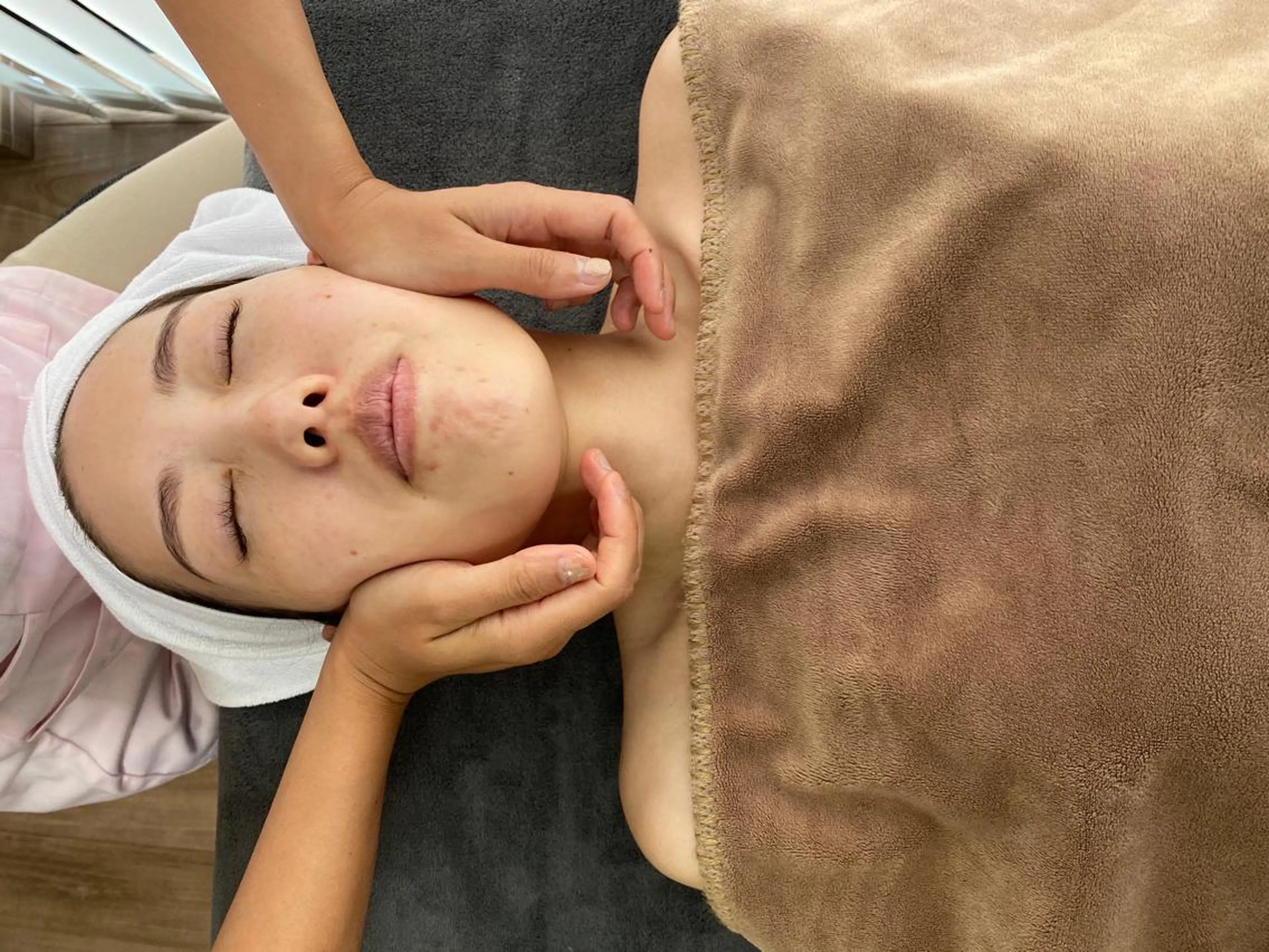 エステ リラク ■超絶小顔＆肌管理室■所属・🦋整形級の究極美顔 本格韓国式小顔🦋のエステ・リラクイメージ
