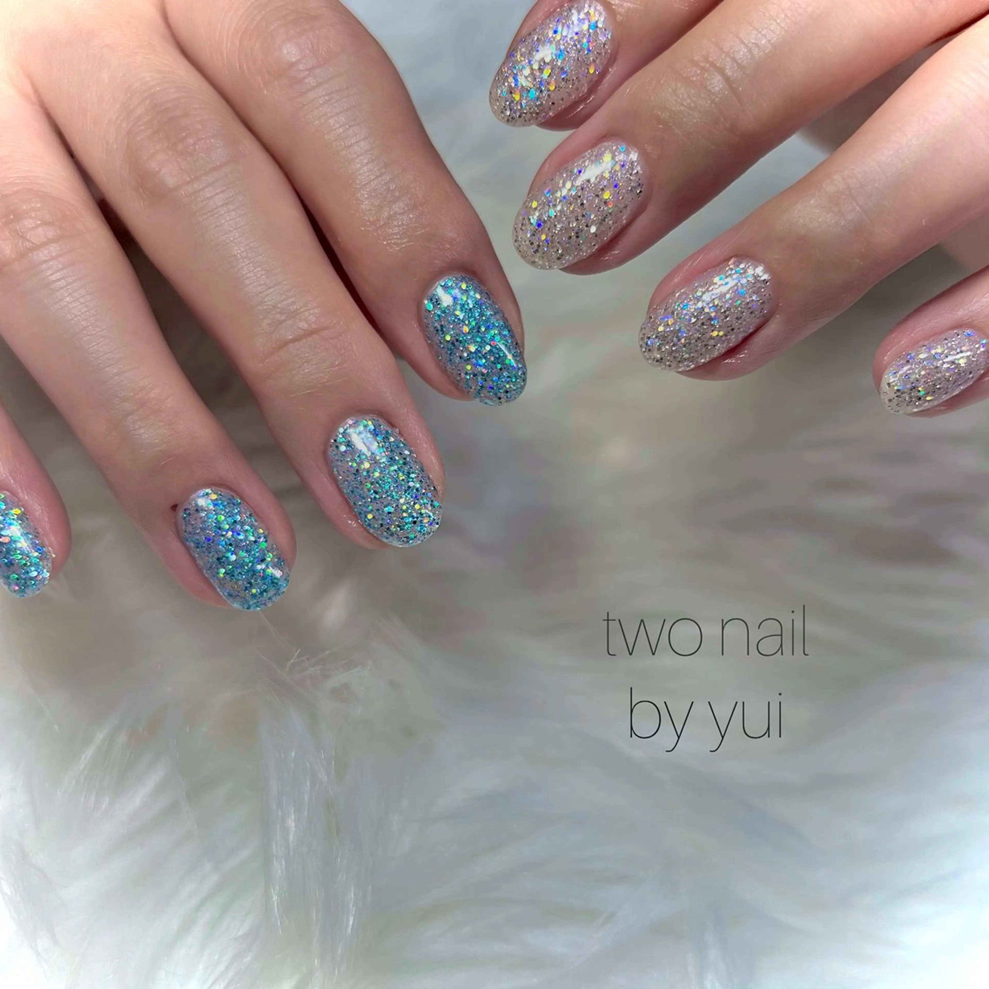 ネイル キラキラネイル ネイルチップ ホワイト ハンドネイル two nailのネイルデザイン