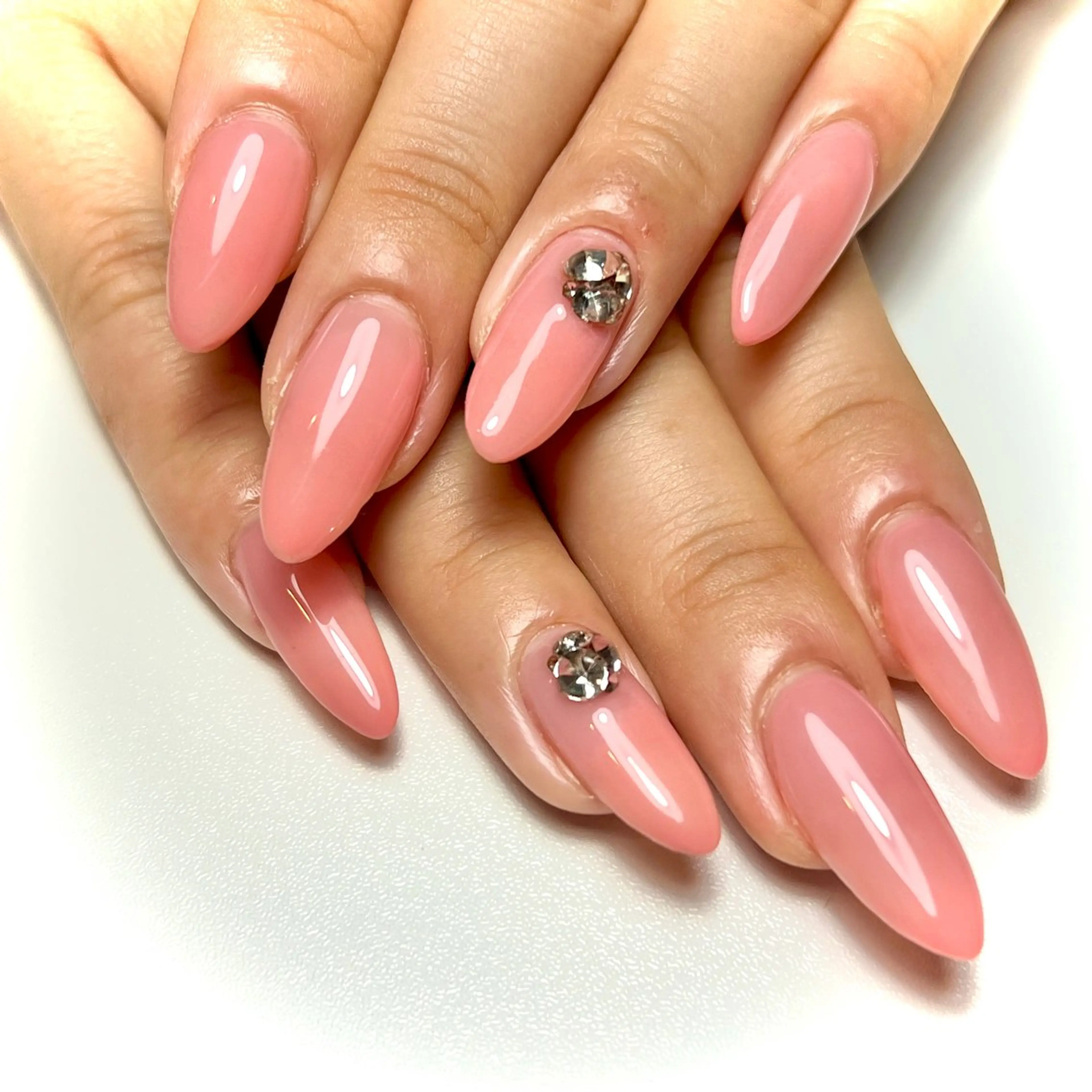 ネイル ハンドネイル Sunny Bunnのネイルデザイン