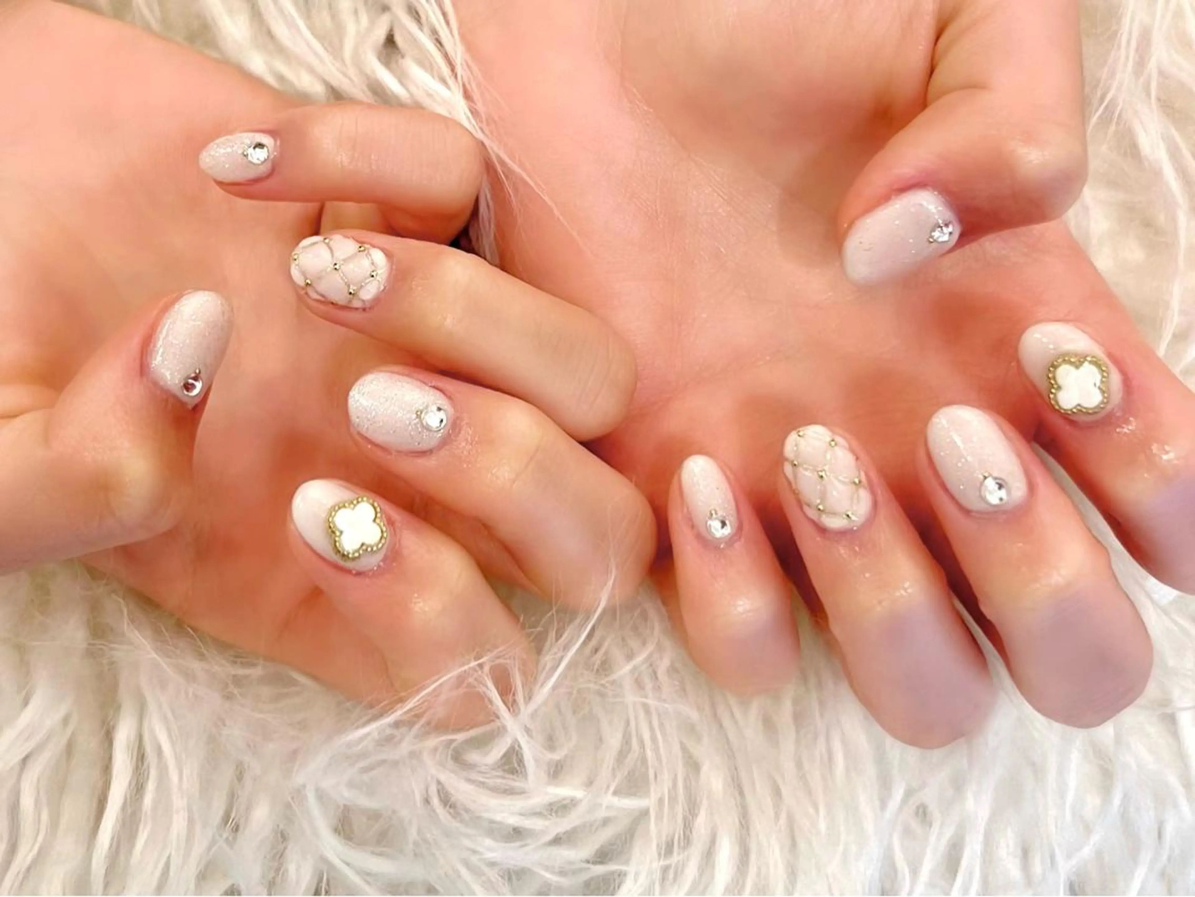 ネイル ONIKA Nail 青山通り店所属・ONIKA Nail 表参道A4🦋2分のネイルデザイン