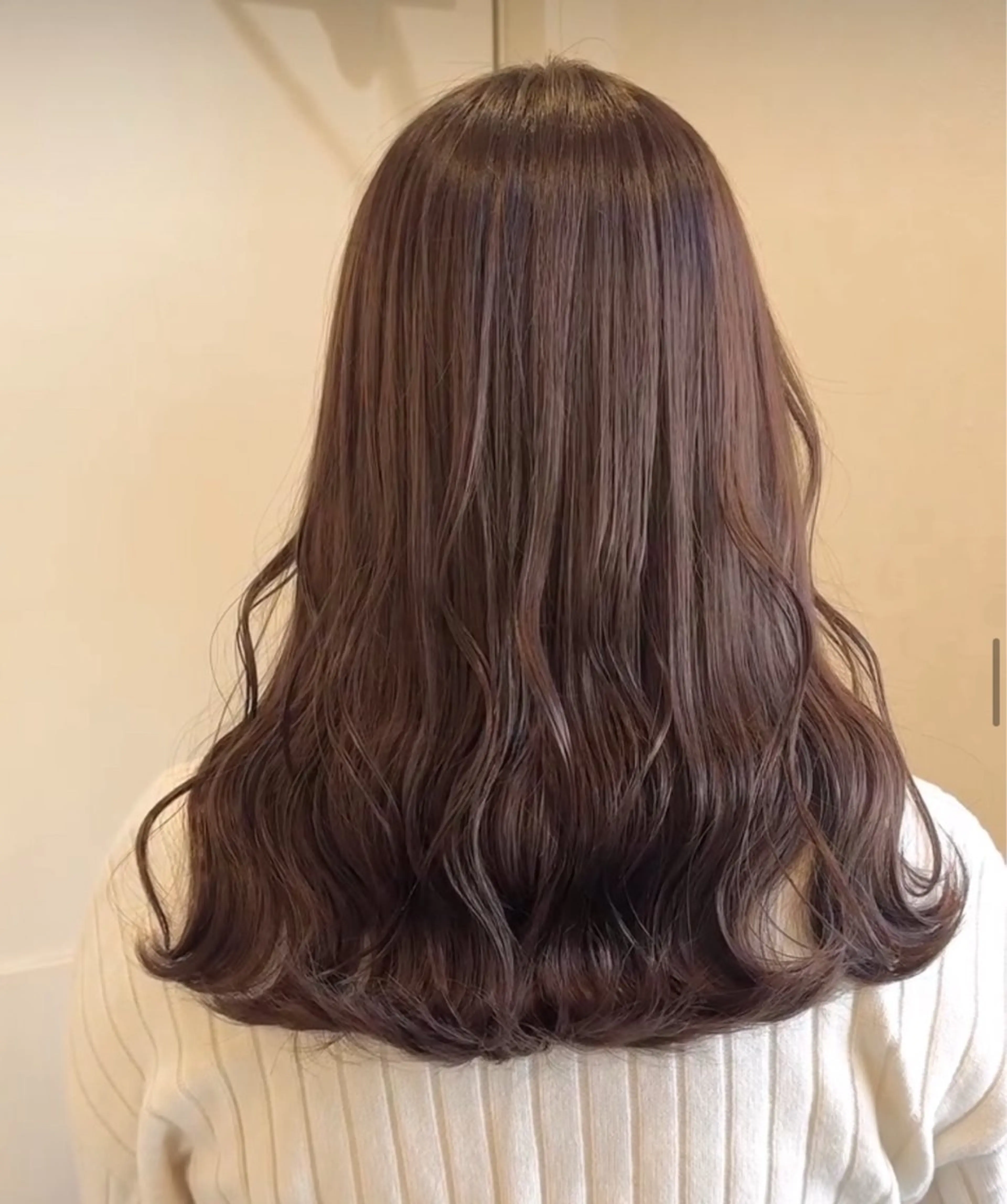 セミロング 韓国風カラー 韓国風ヘア カット ヘアカラー トリートメント RIPPLE所属・たかはし るなのヘアスタイル