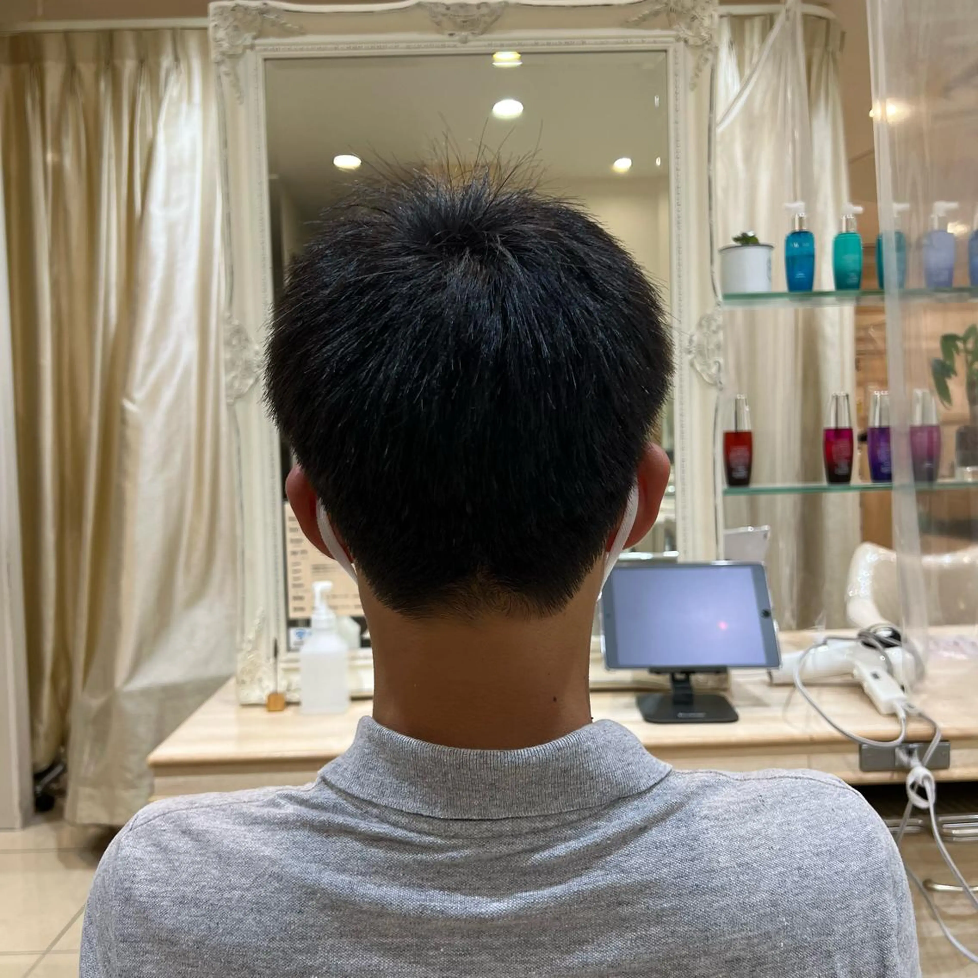 メンズ ダブルカラー🌷✨ 守屋紗希のヘアスタイル