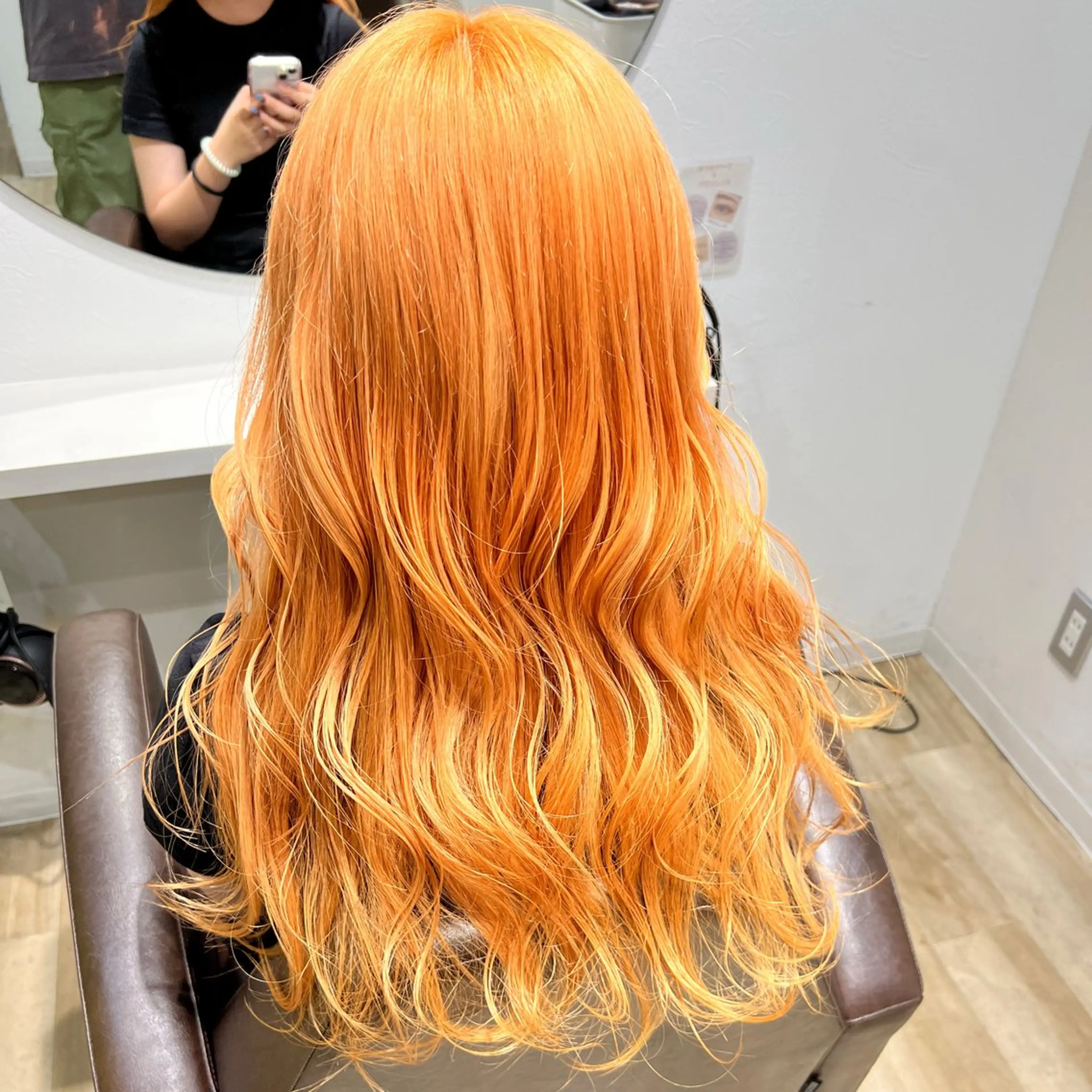 ロング カラー アディクシーカラー ブリーチ 透明感カラー ダブルカラー ハイライトカラー ヘアカラー トリートメント ヘッドスパ ブリーチカラー🦖 岡部木乃夏のヘアスタイル