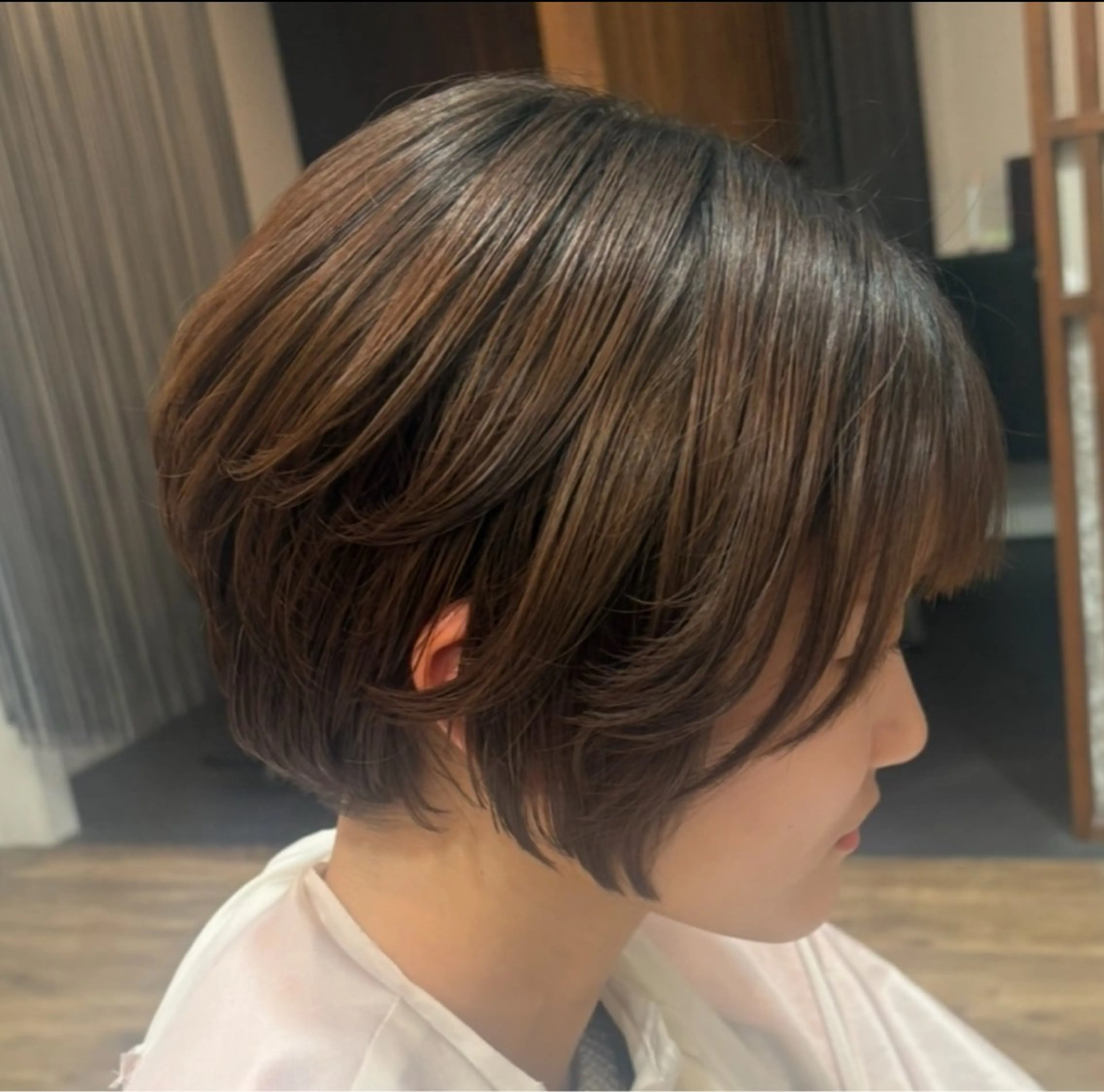 ショート ボブ カット ヘアカラー CURRO HAIR所属・杉屋 和花菜のヘアスタイル