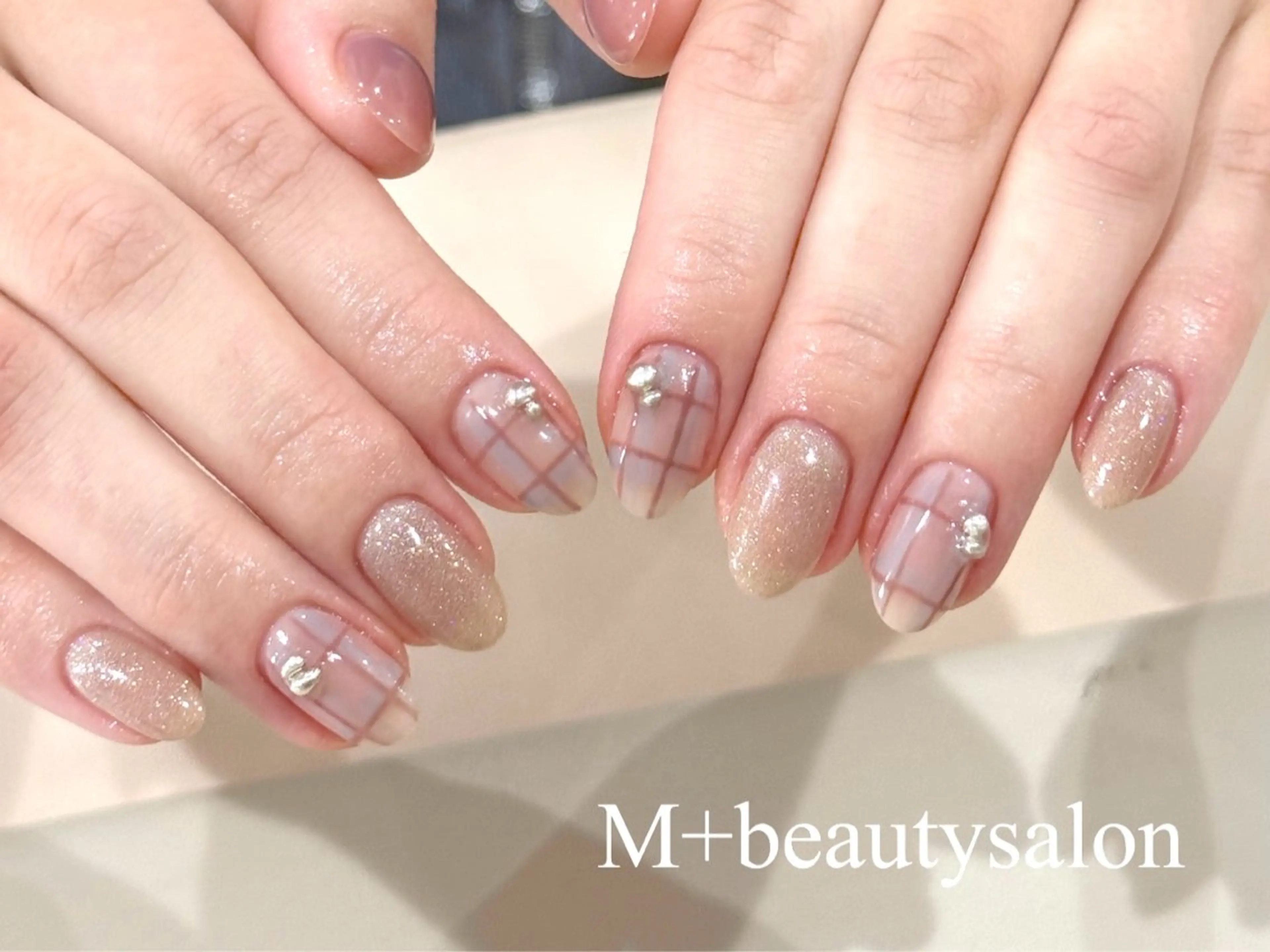 ネイル M+  Beauty Salonのネイルデザイン