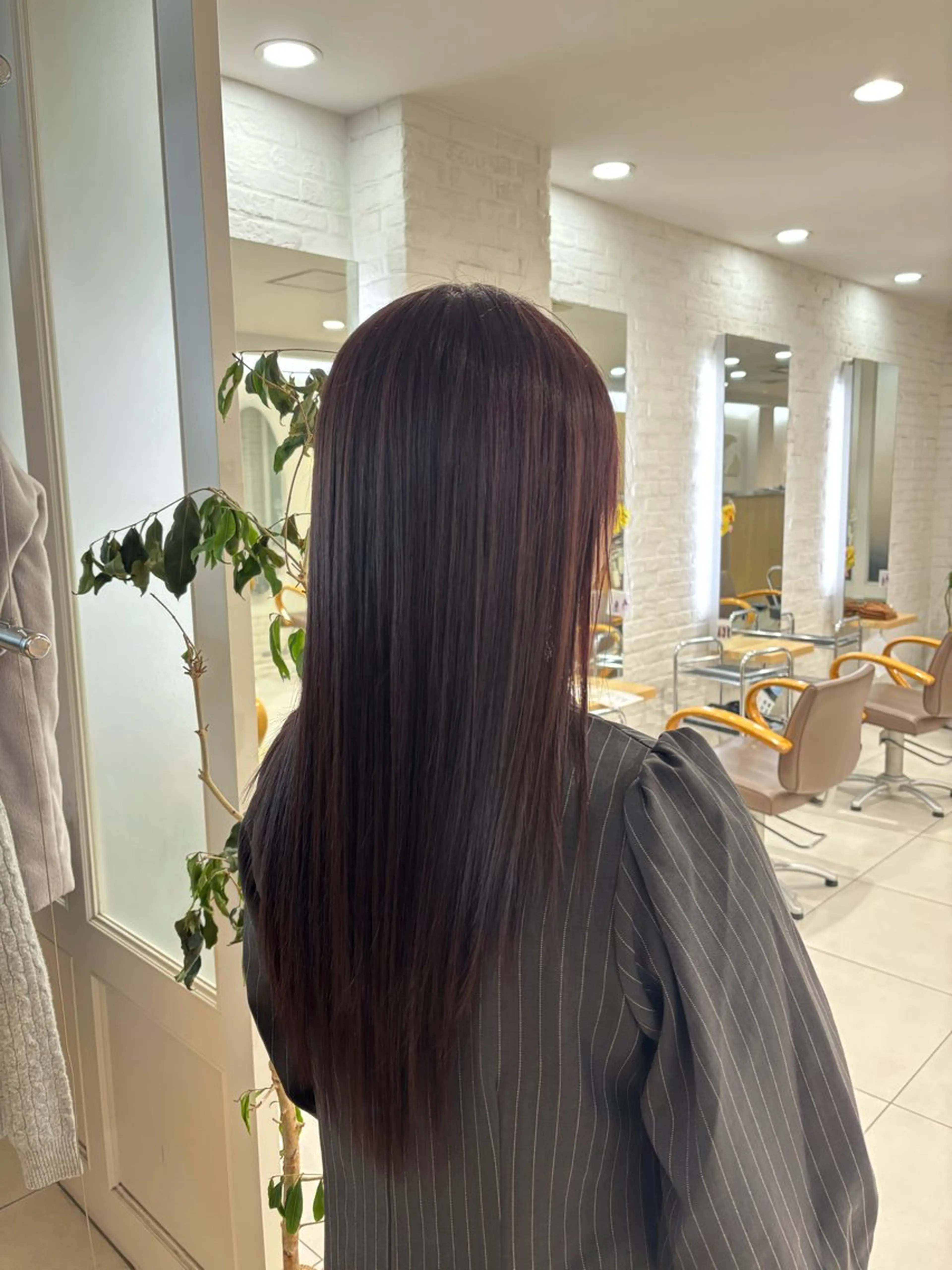 ロング カラー 小室 光瑠のヘアスタイル