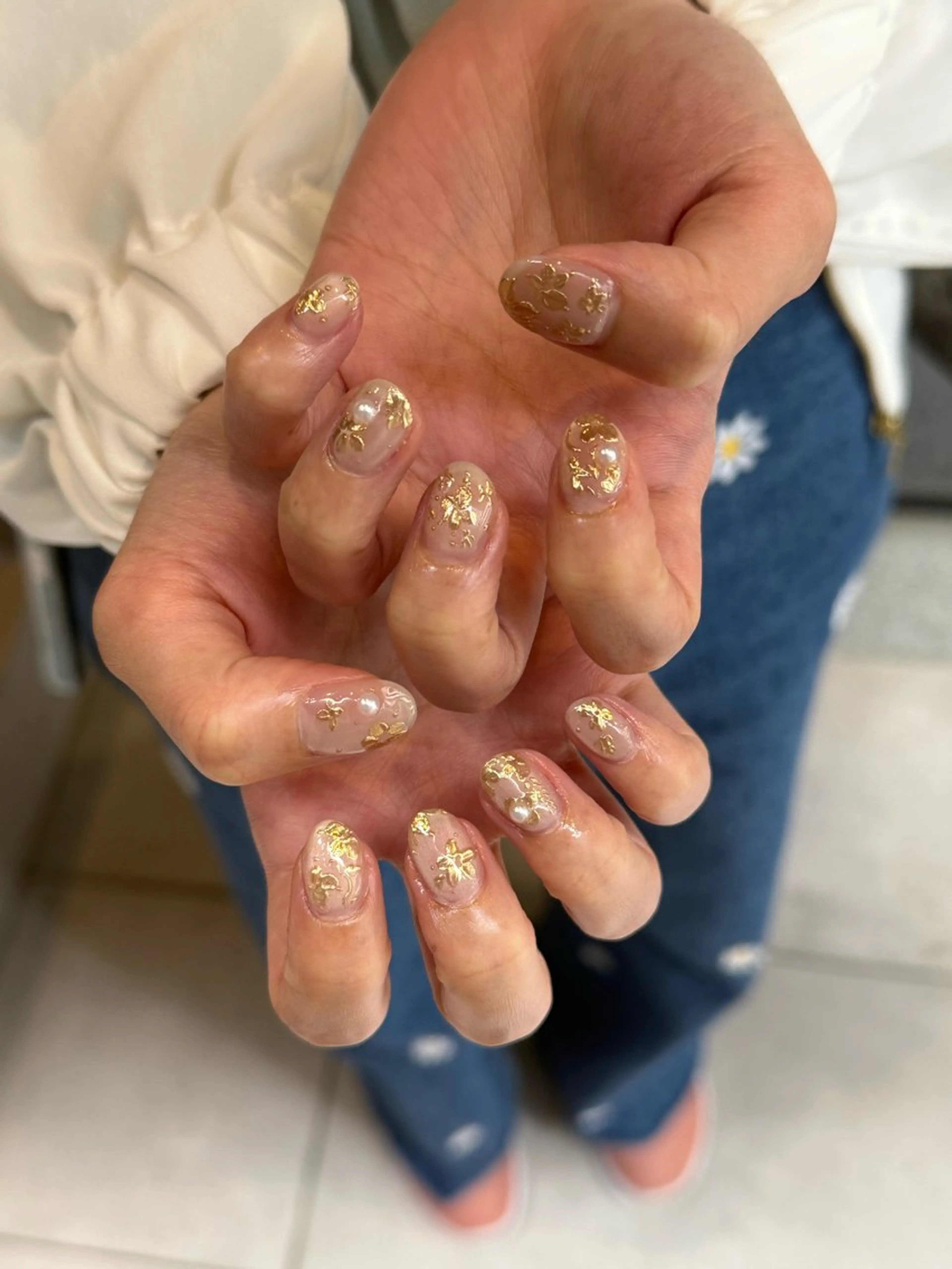 ネイル アートネイル ゴールド マグネットネイル ミラーネイル ハンドネイル ハンドケア nail salon swaddle 🪽のネイルデザイン