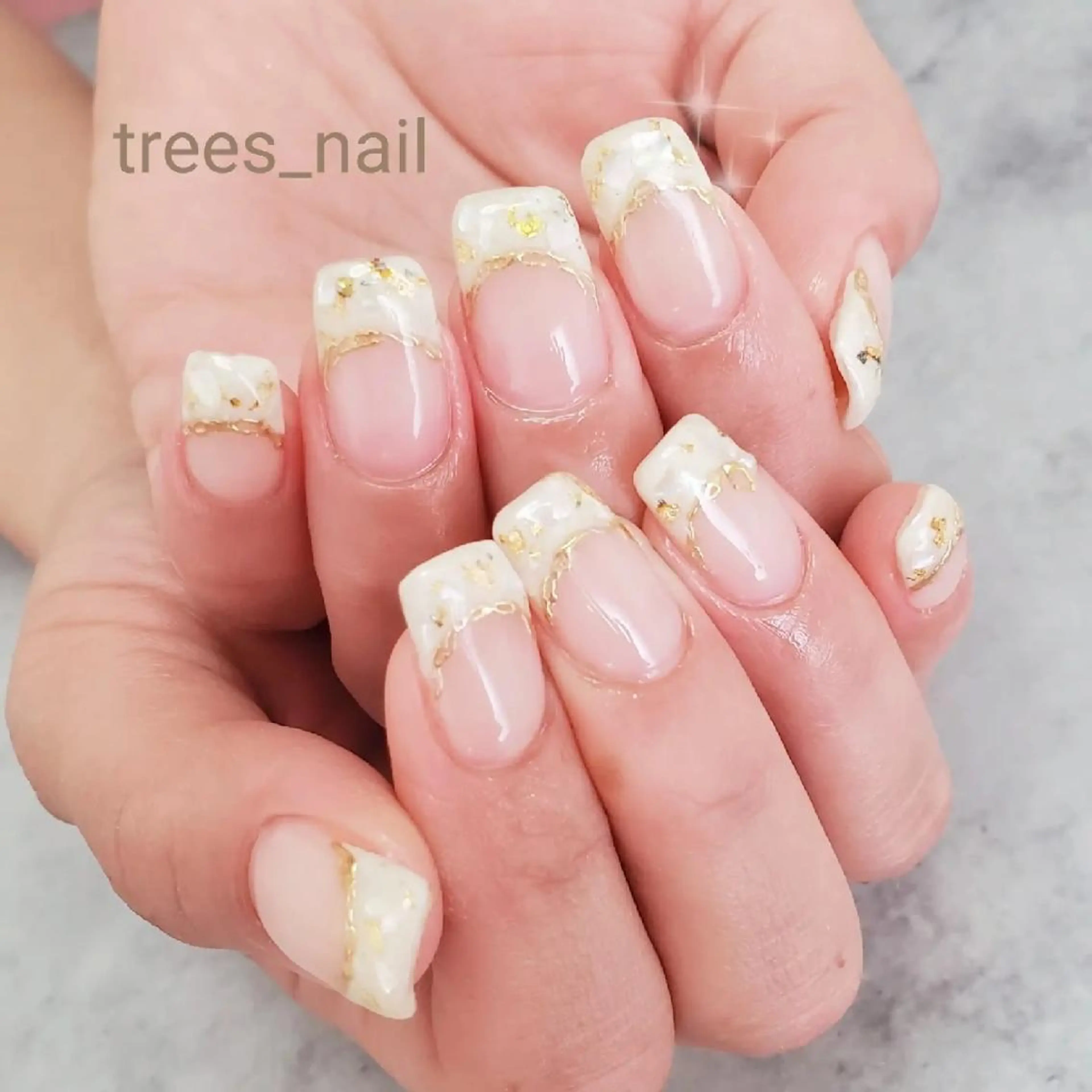 ネイル フレンチネイル ミラーネイル ニュアンスネイル ホワイト ハンドネイル フットネイル trees_ nailのネイルデザイン