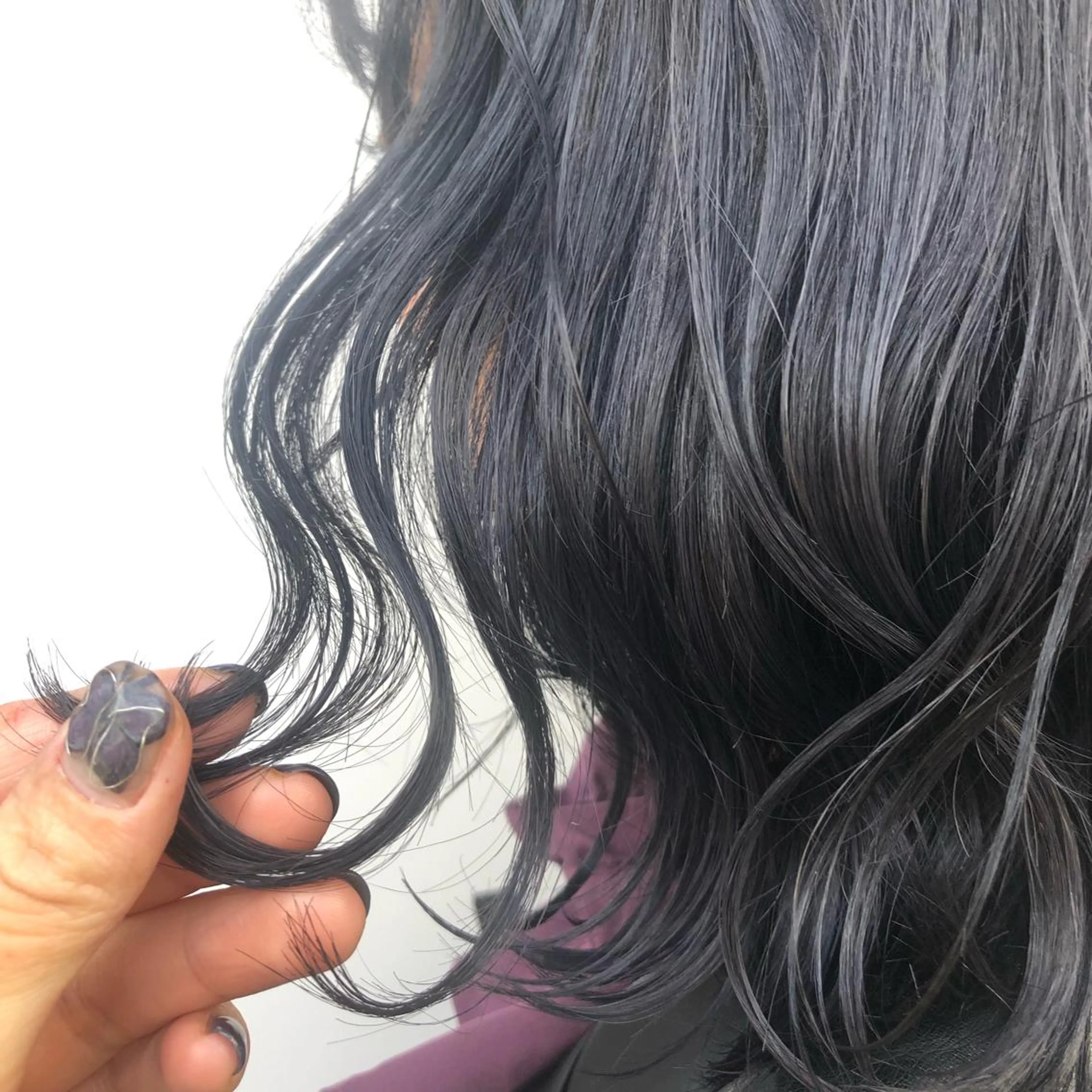 ミディアム カラー グレージュ 古屋 花織のヘアスタイル