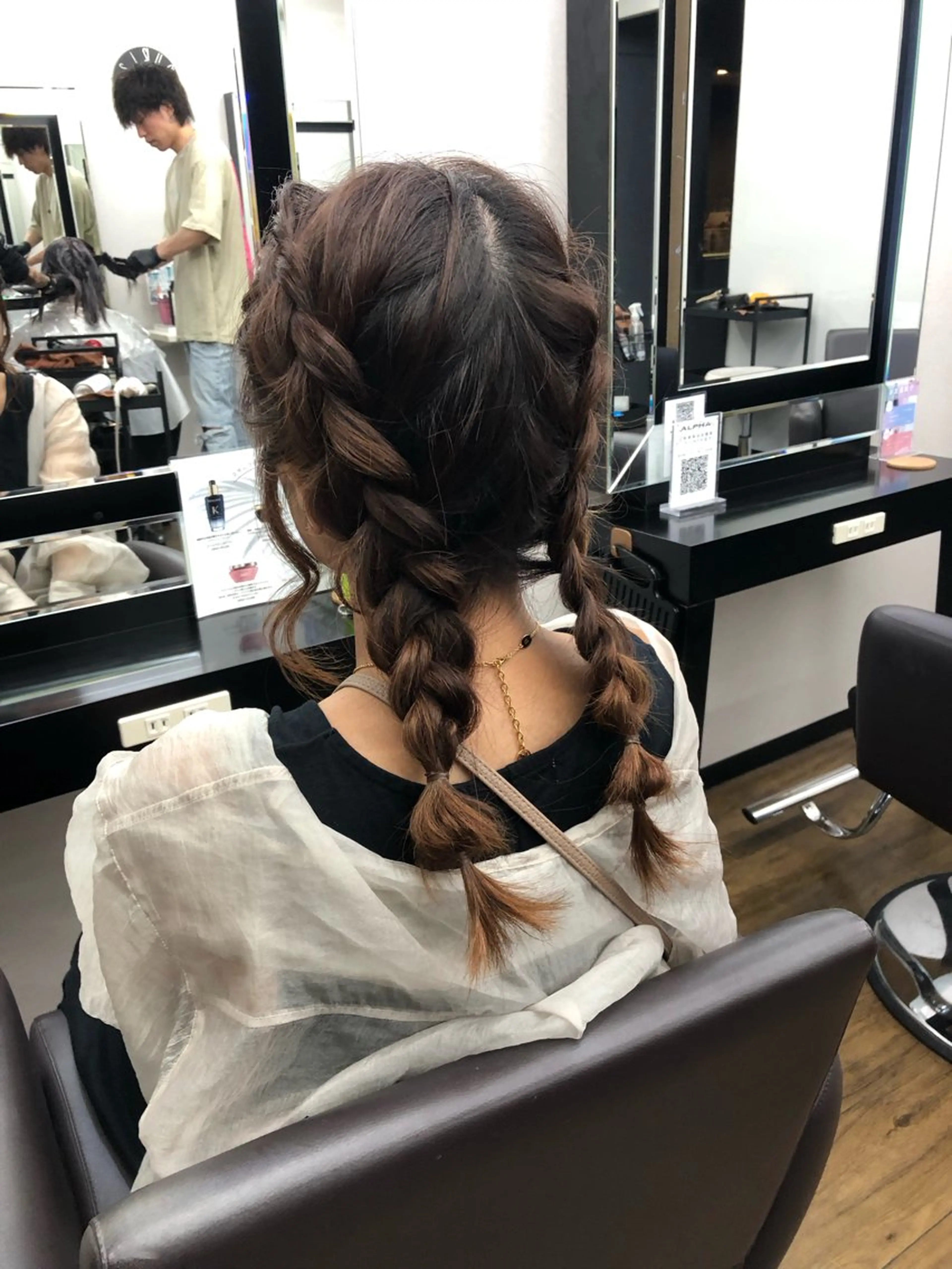 セミロング シールエクステ エクステ ハイライト レイヤーカット alpha. カラーエクステ下妻のヘアスタイル