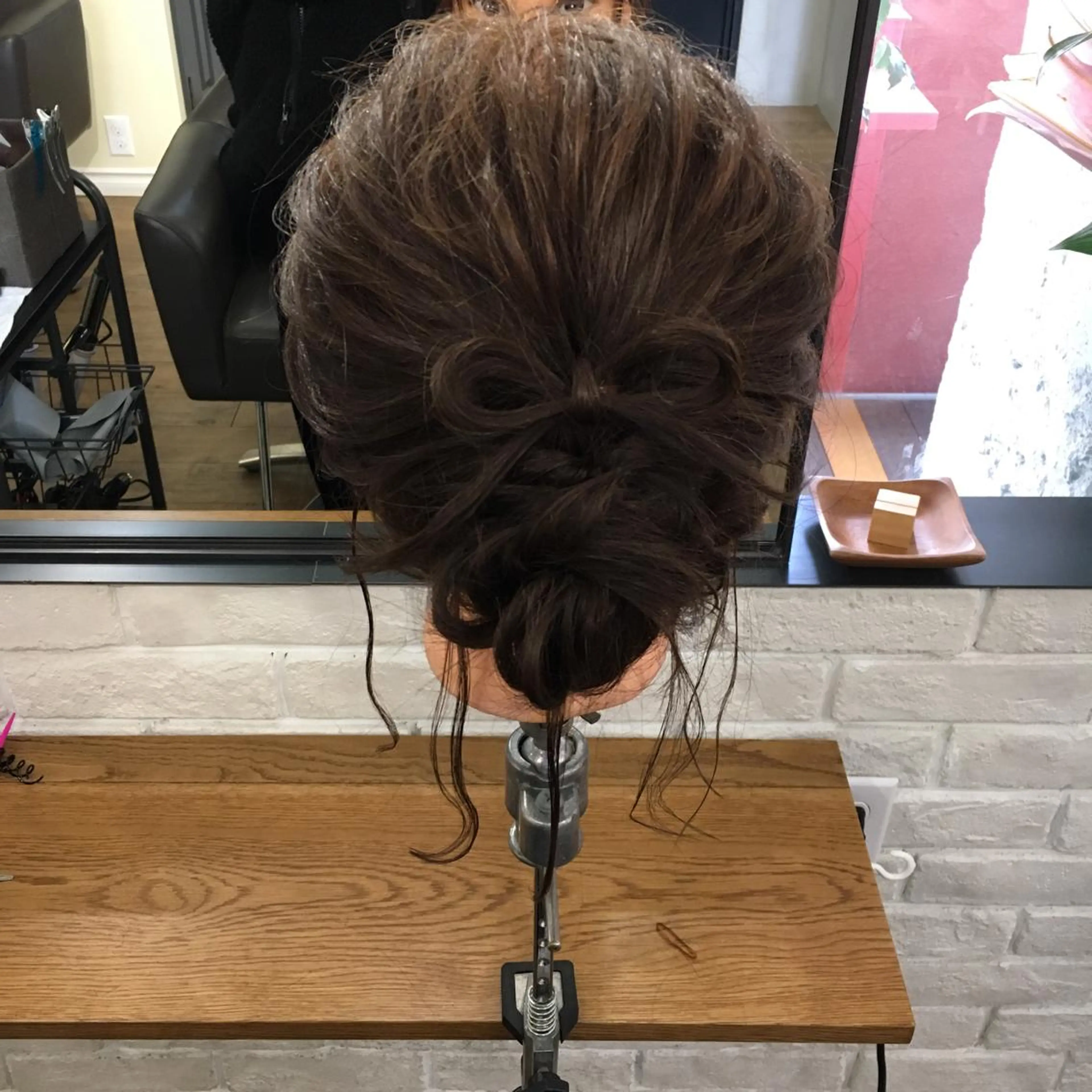 ロング ヘアアレンジ 上川 美幸のヘアスタイル