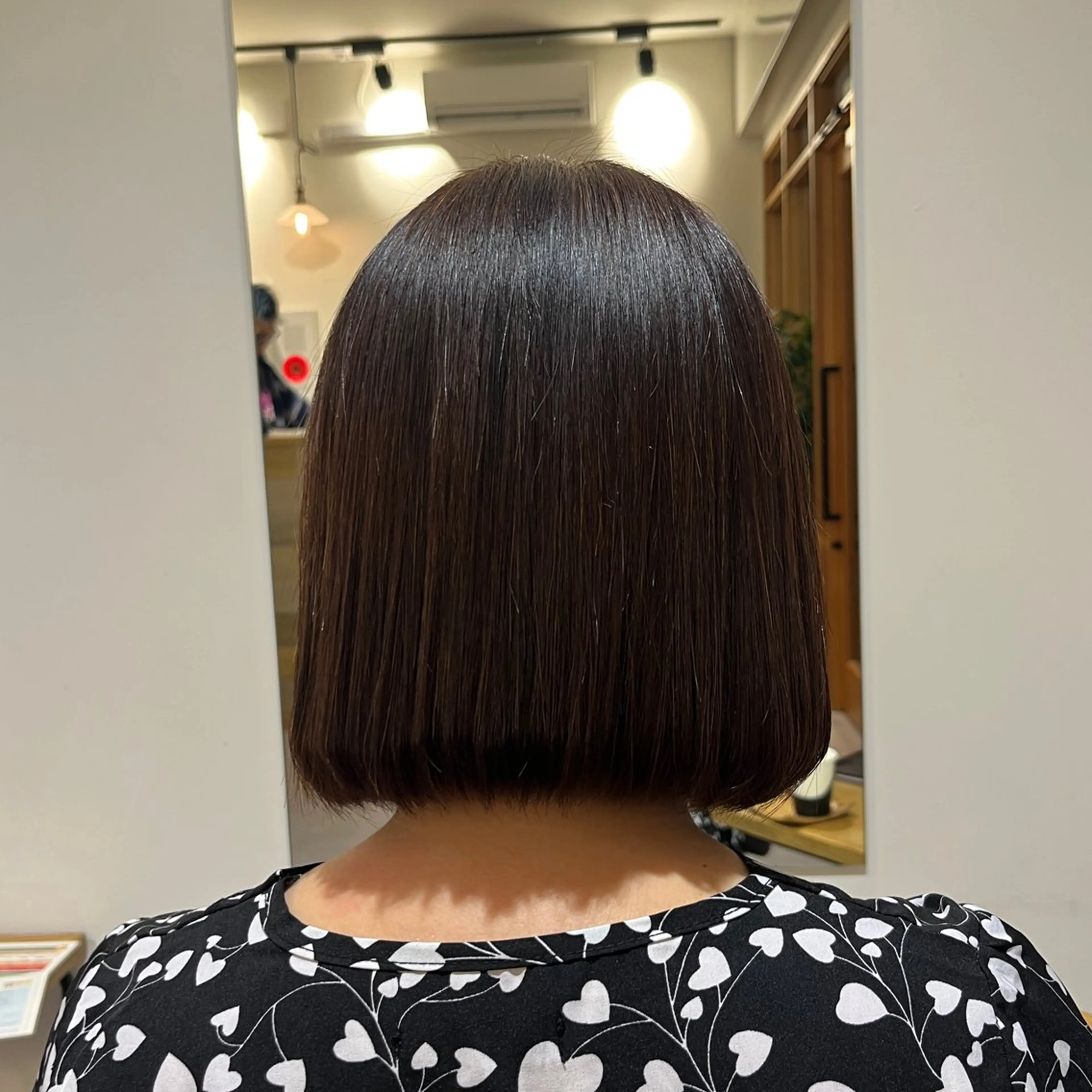 カラー ヘアカラー 荒井 茉凜のヘアスタイル