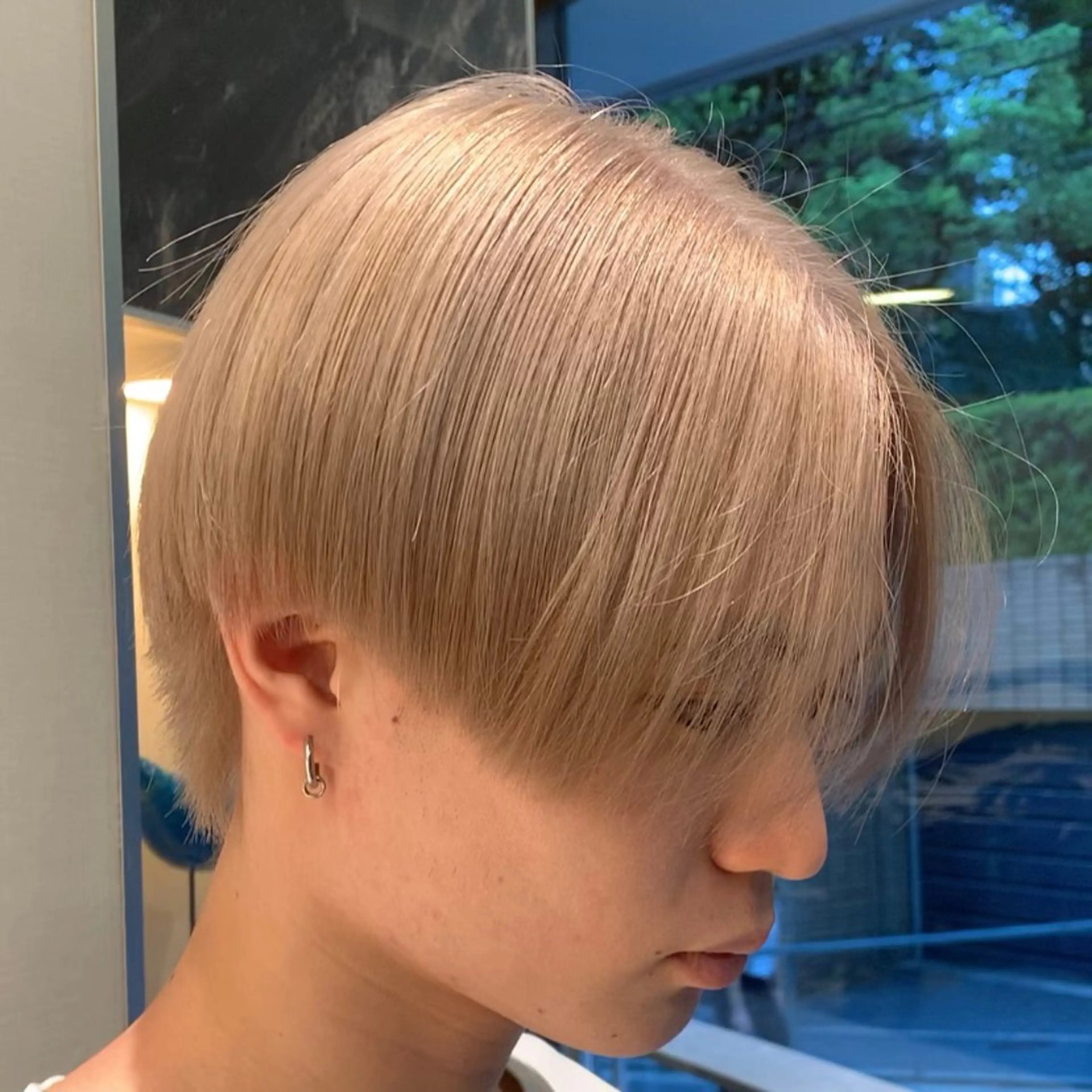 ショート カラー ヘアカラー トリートメント サロウィン(SALOWIN)原宿iori店所属・ツヤツヤ ハイトーン/Reiのヘアスタイル