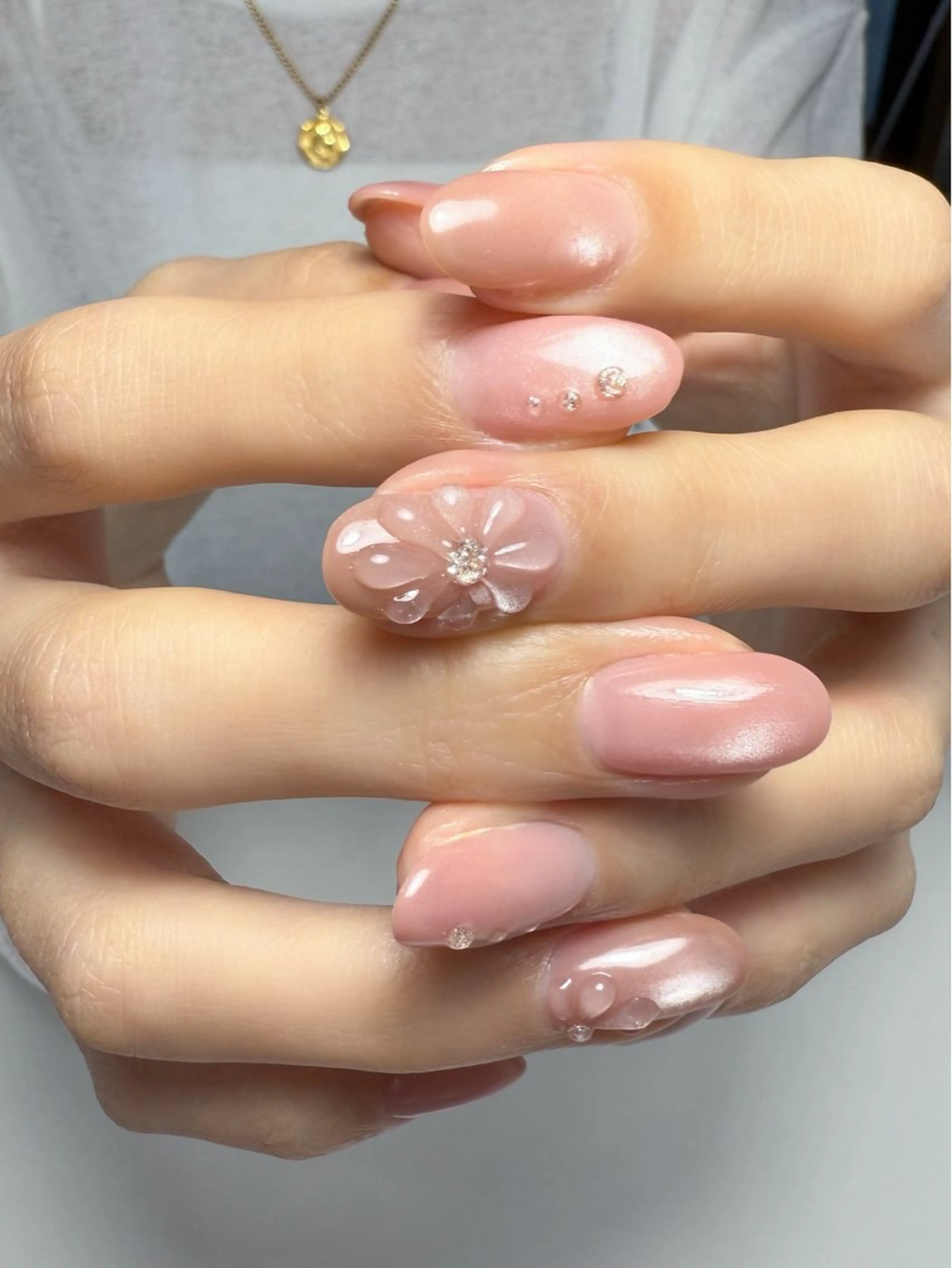 ネイル フラワーネイル マグネットネイル ピンク ぷっくりネイル nailroom lilasのネイルデザイン