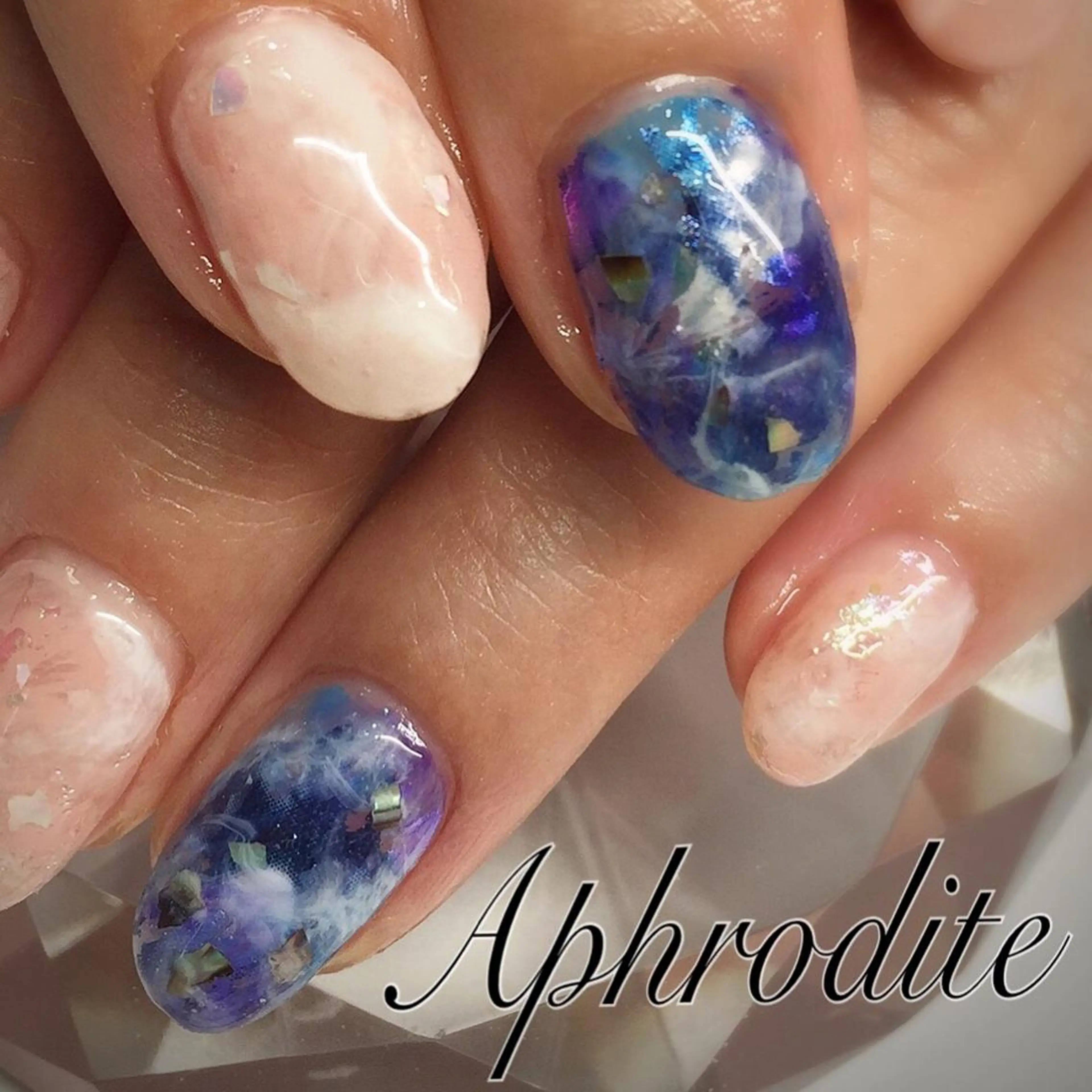 ネイル APHRODITE Nagisaのネイルデザイン