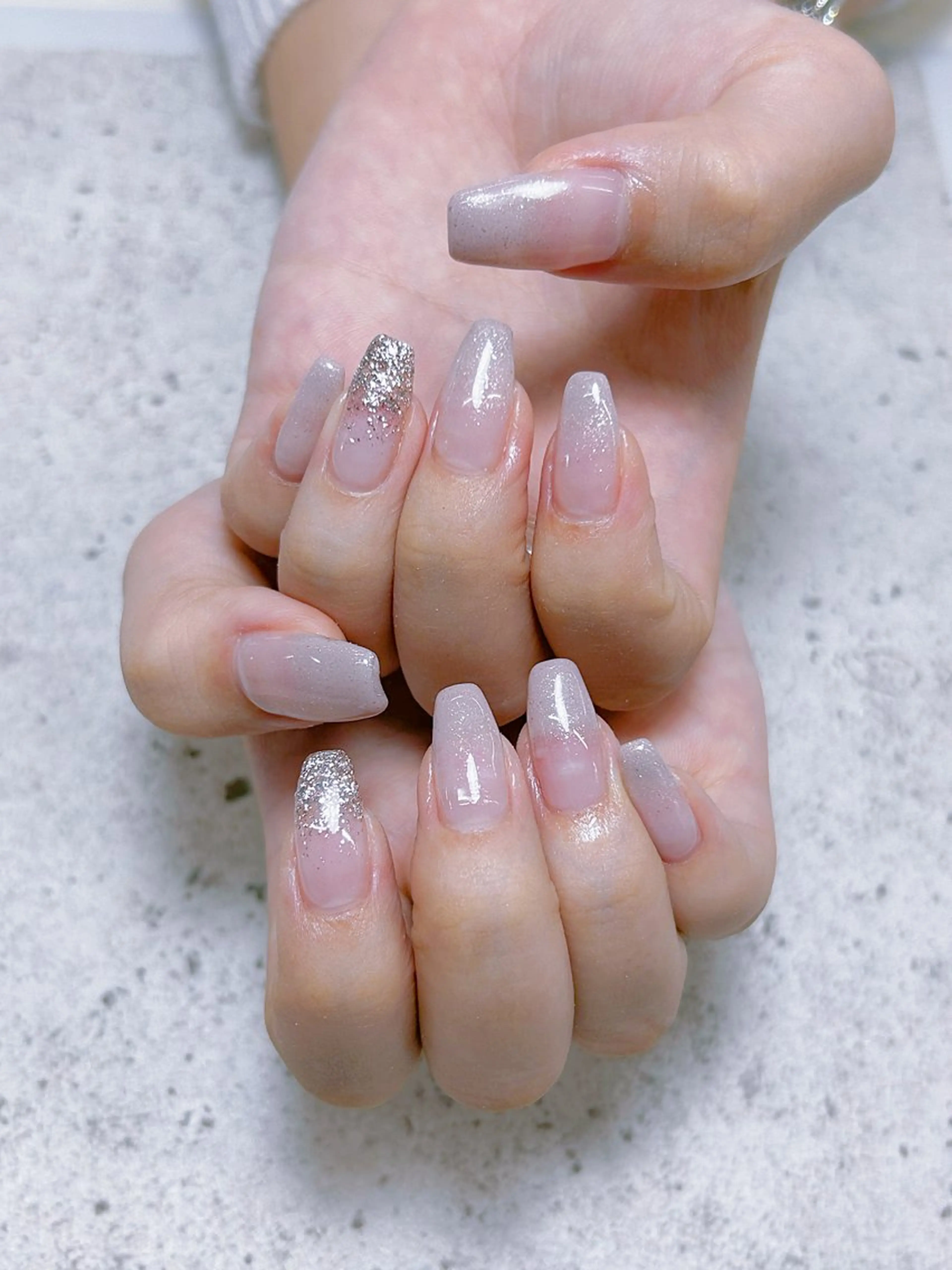 ネイル ジェルネイル グラデーション MAXKELLY MAIのネイルデザイン