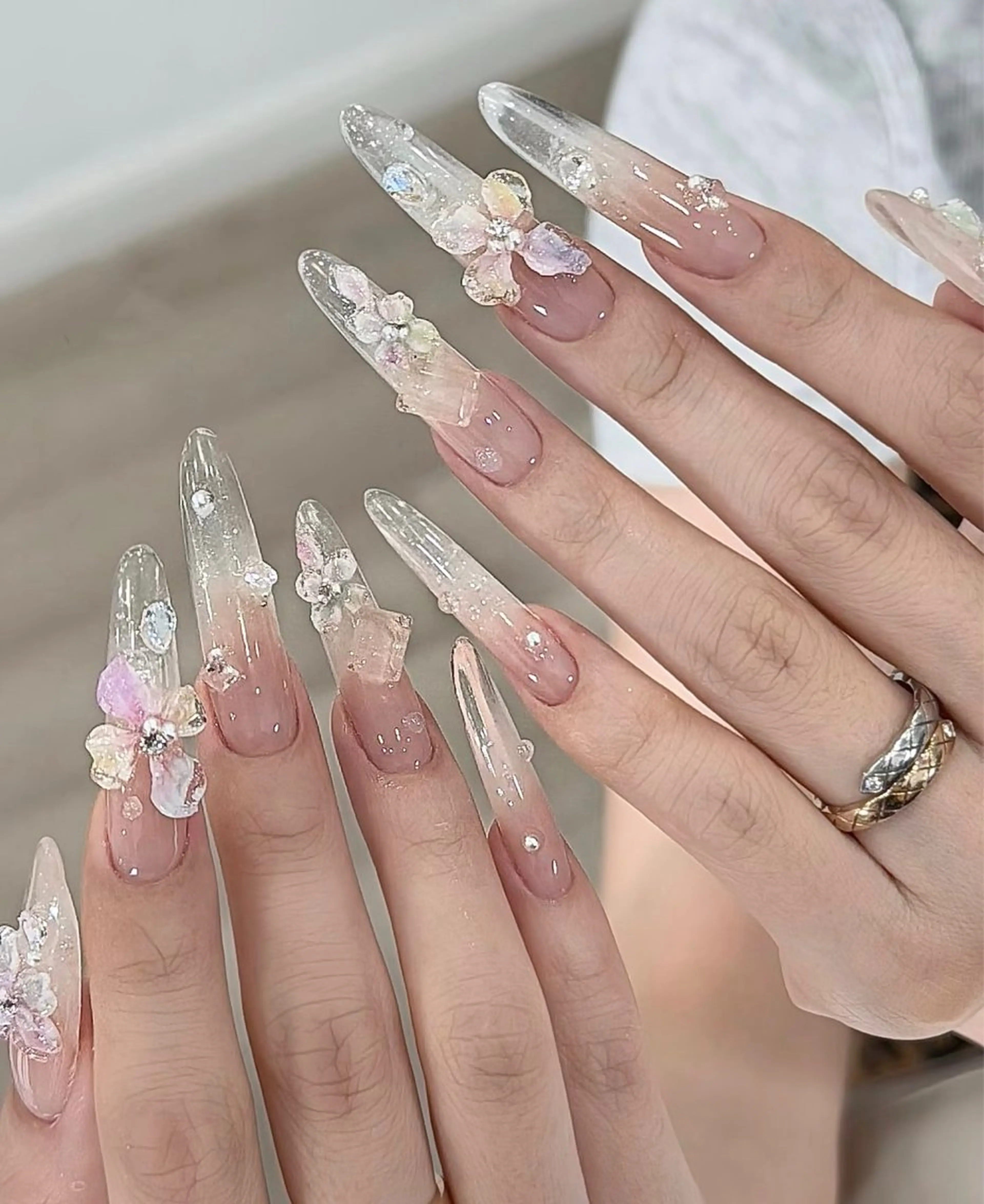 ネイル オーロラネイル フラワーネイル フットネイル フレンチネイル ジェルネイル ハンドネイル 長さだし専門 ありさのネイルデザイン