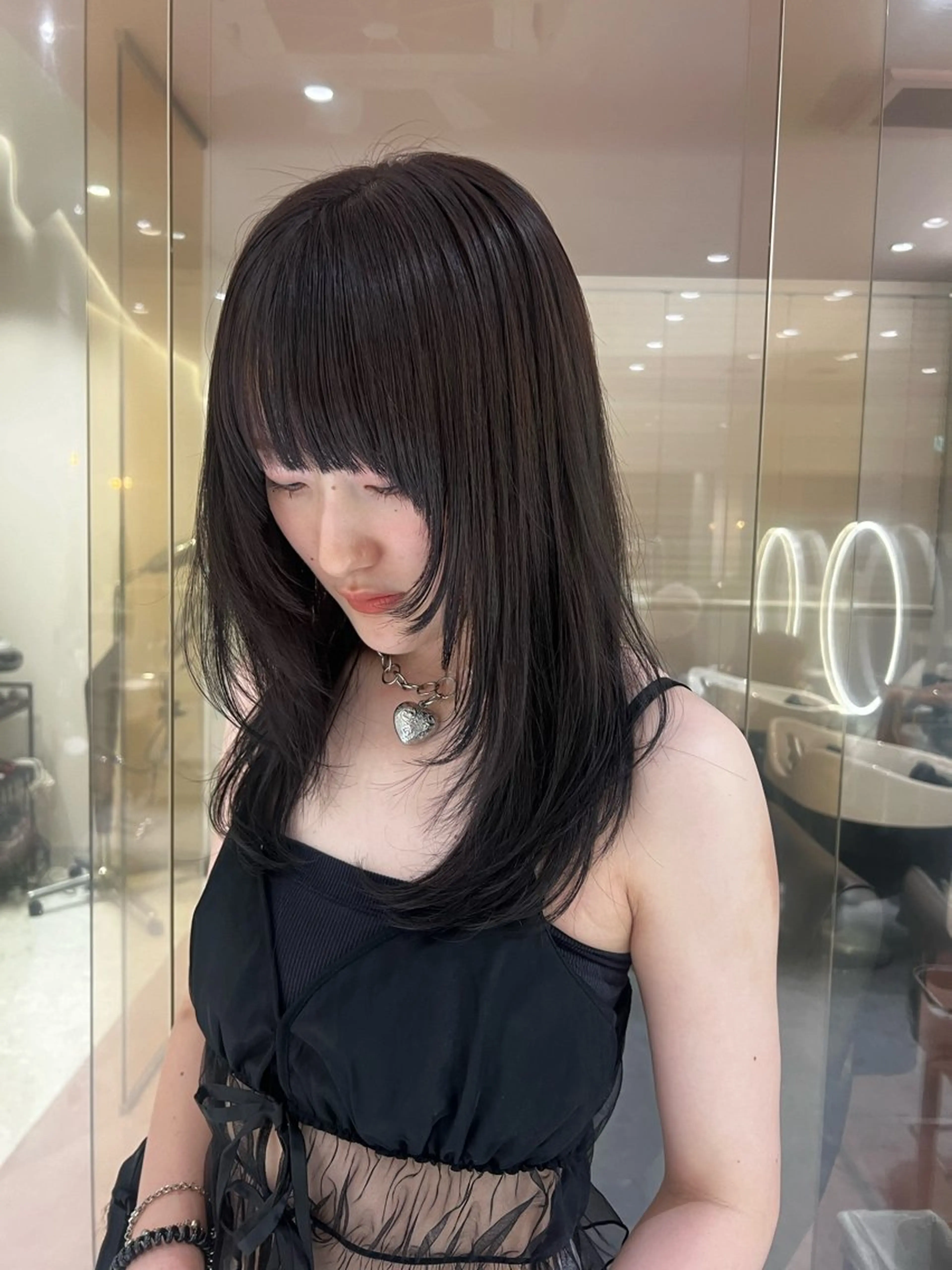 ロング カラー レイヤーカット カット ヘッドスパ mei 🌔 ショート・ボブカットのヘアスタイル