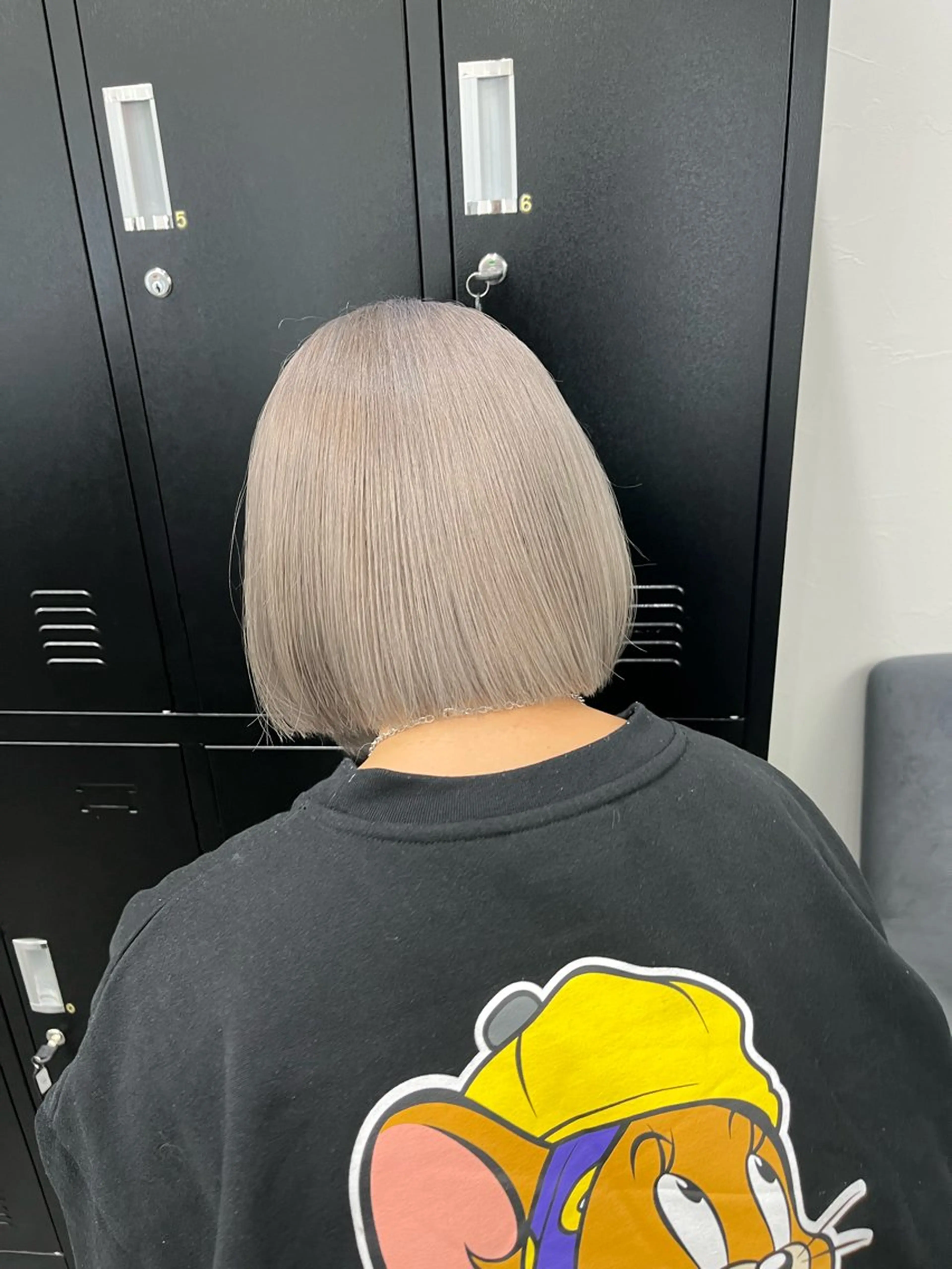 カラー ヘアカラー トリートメント 艶カラー/顔周りレイ ヤー⭐️AYAKAのヘアスタイル