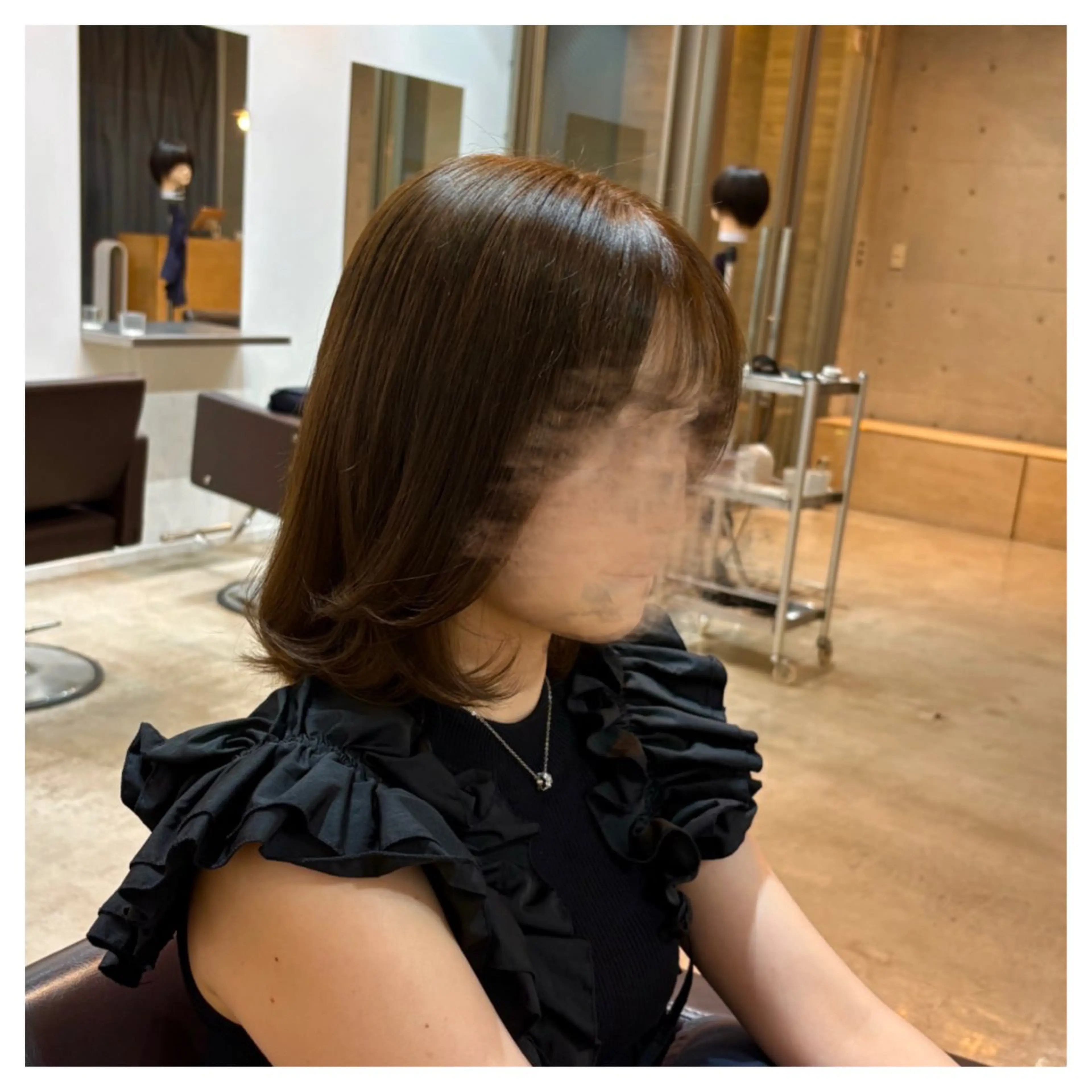 セミロング カラー ブリーチ ヘアカラー ワンカラー特別価格 /表参道/ことりのヘアスタイル
