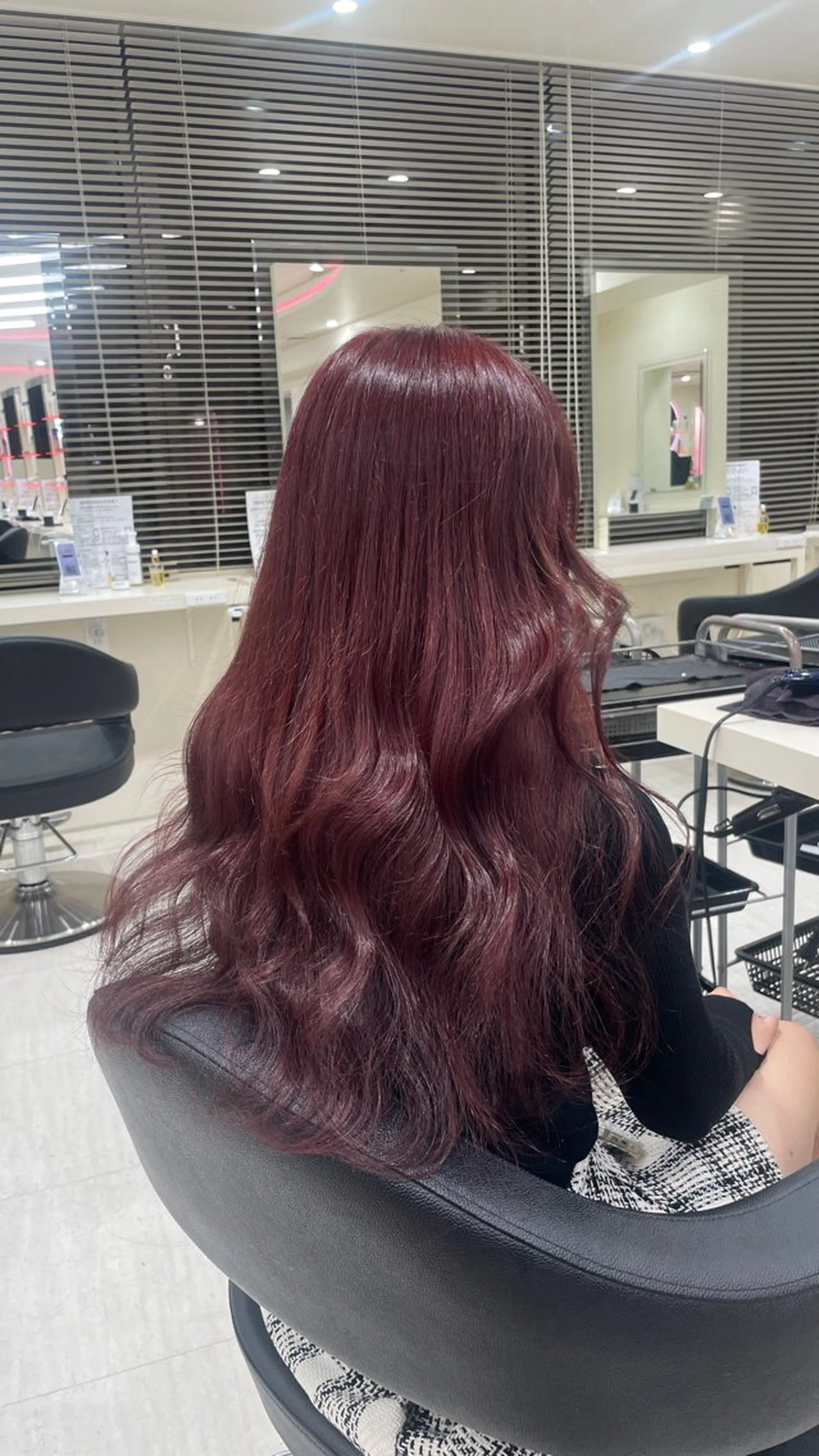 ロング ロング ヘアカラー トリートメント ヘアセット 💗暖色カラー💗 ツヤ髪💗Mayaのヘアスタイル