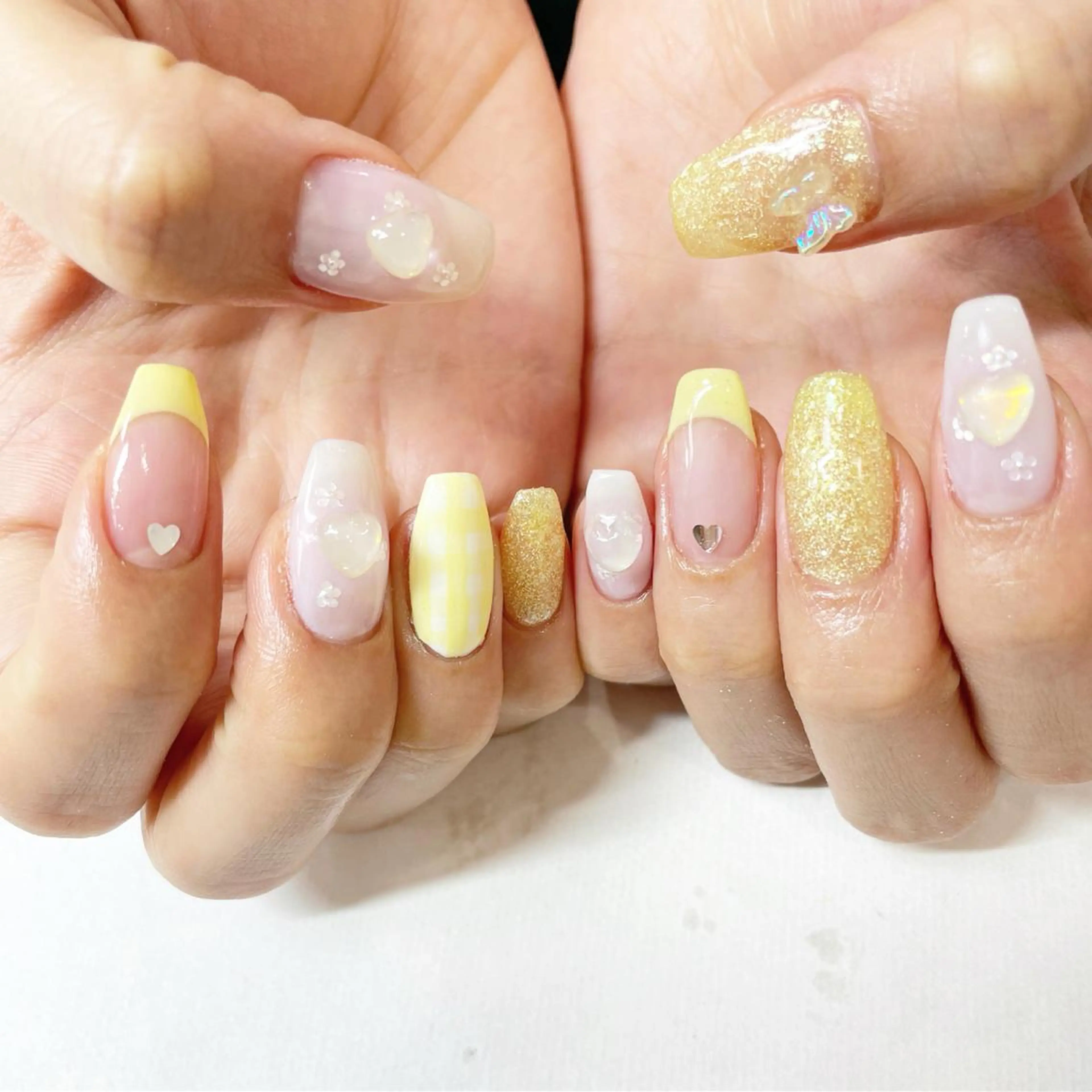 ネイル ハンドネイル フットネイル Minaminail やり放題ネイル🍓のネイルデザイン