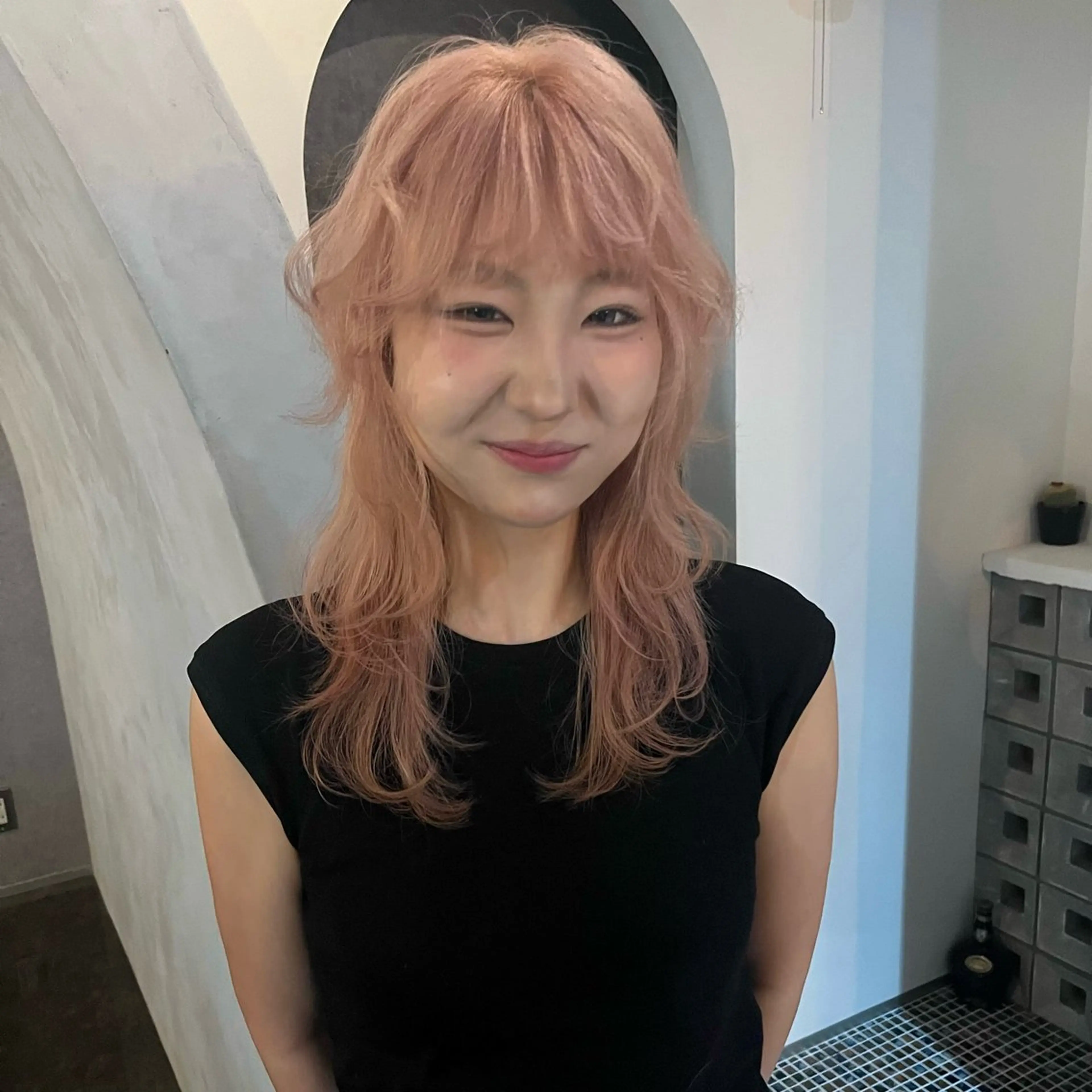 2ブリーチでペールトーン🩰.*･ﾟうるつやトリートメント付き！の写真