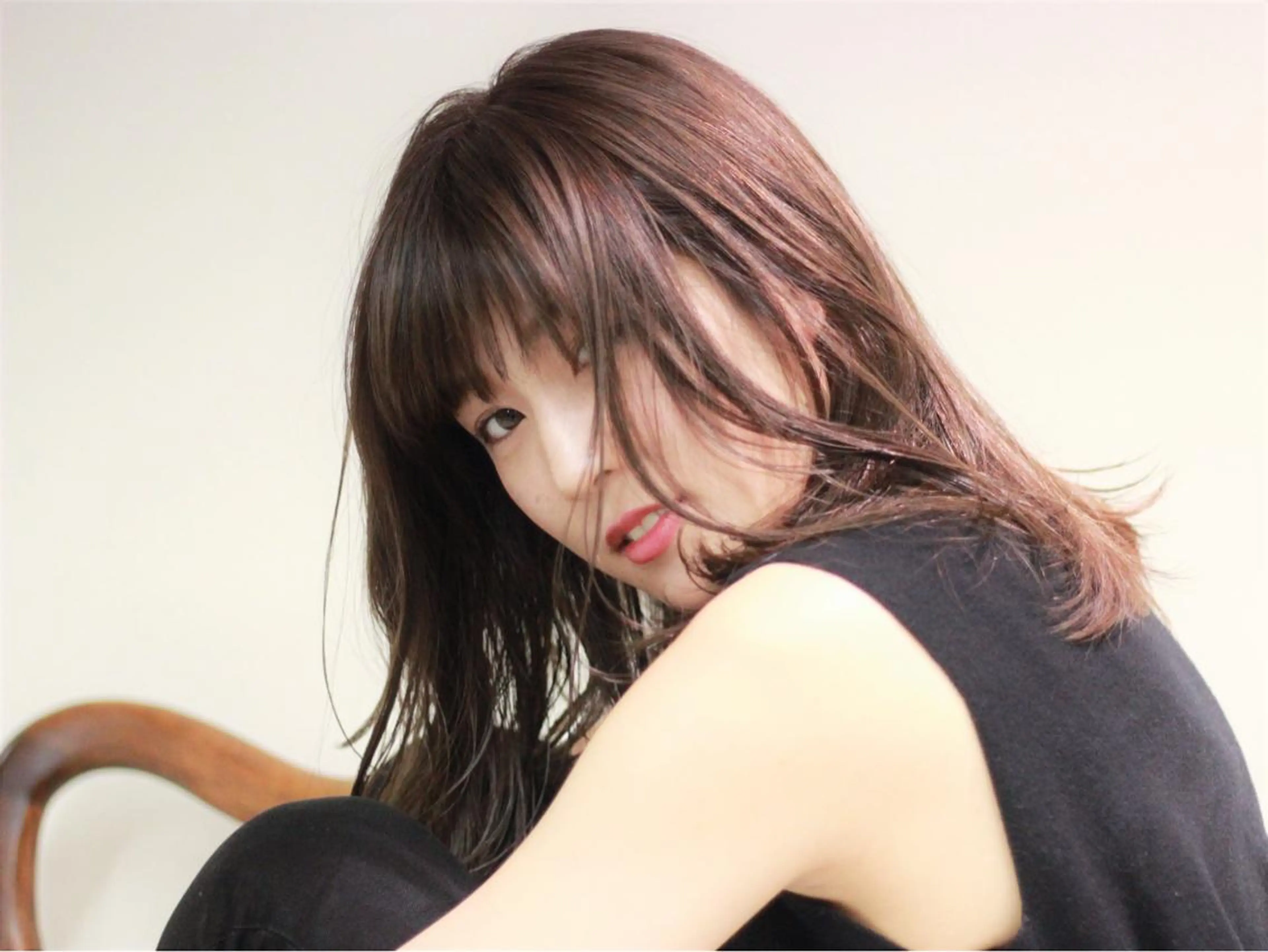 セミロング カラー フリーランスヘアスタイリスト所属・NAKA MURAのヘアスタイル