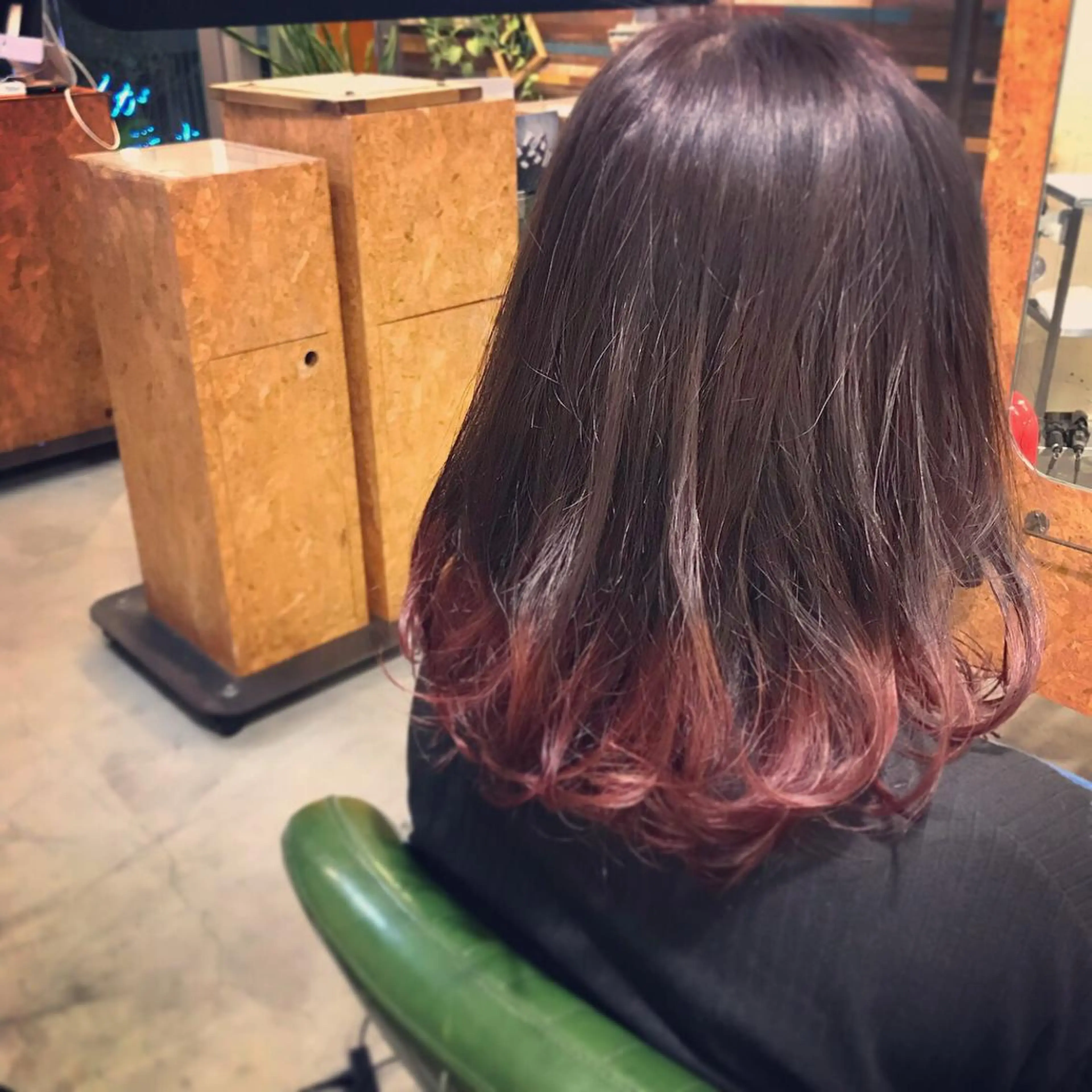 ミディアム カラー ブリーチ 嶋田 直美のヘアスタイル