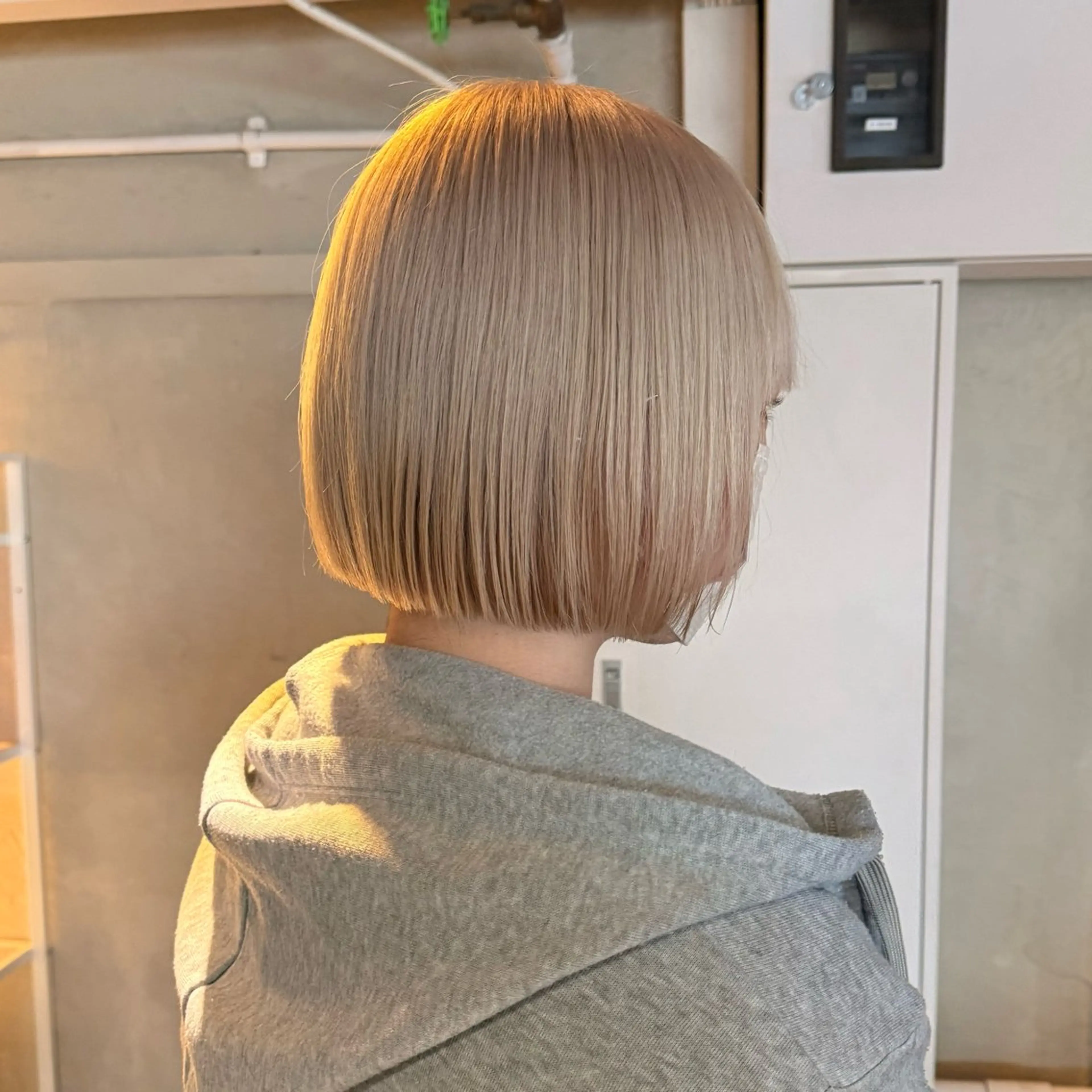 ショート カラー ヘアカラー トリートメント 💫艶ブリーチ特化/ ベージュ💫ユウゴのヘアスタイル