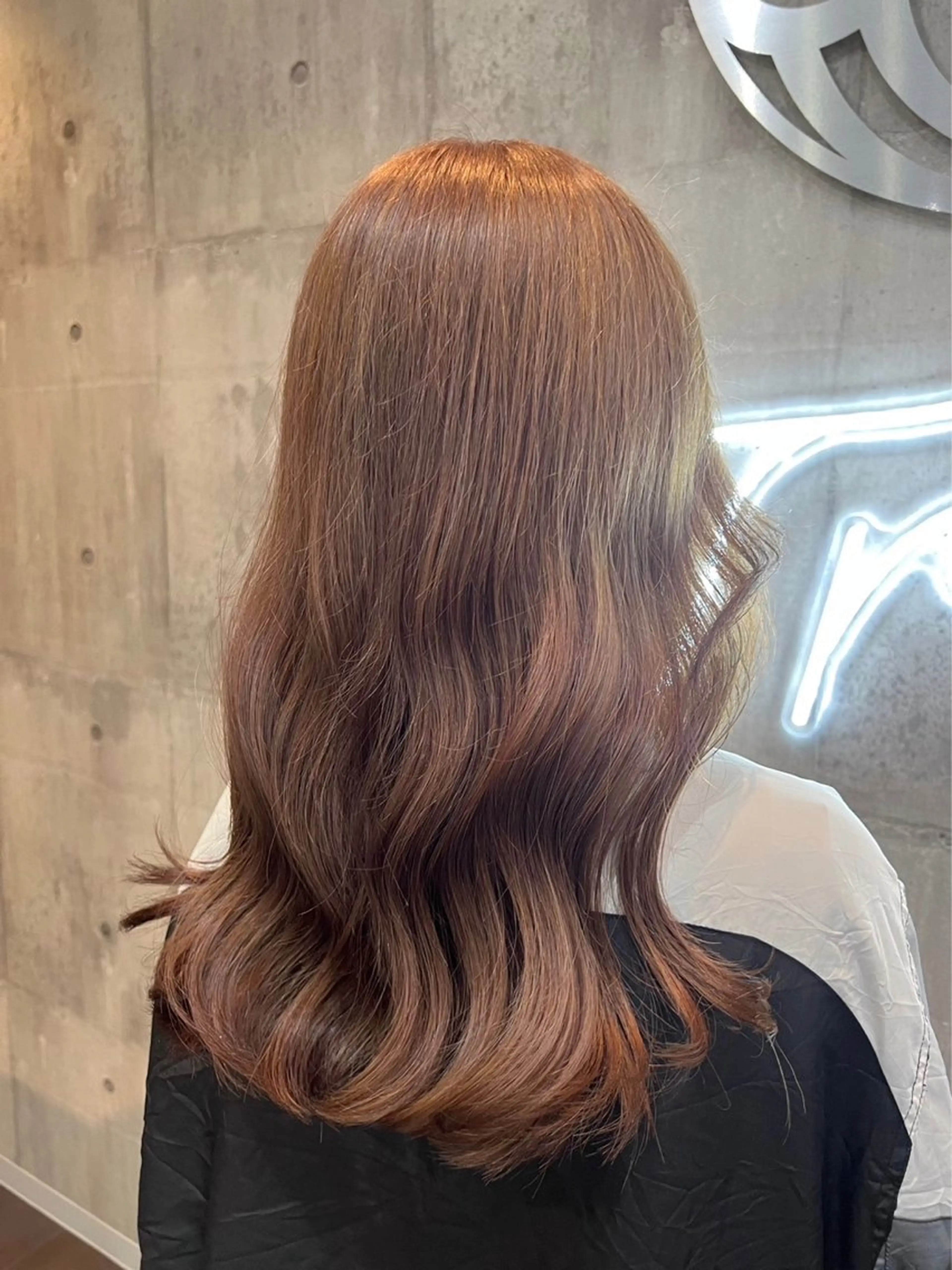 ロング 透明感ハイトーン カラー🦋🌧希咲のヘアスタイル