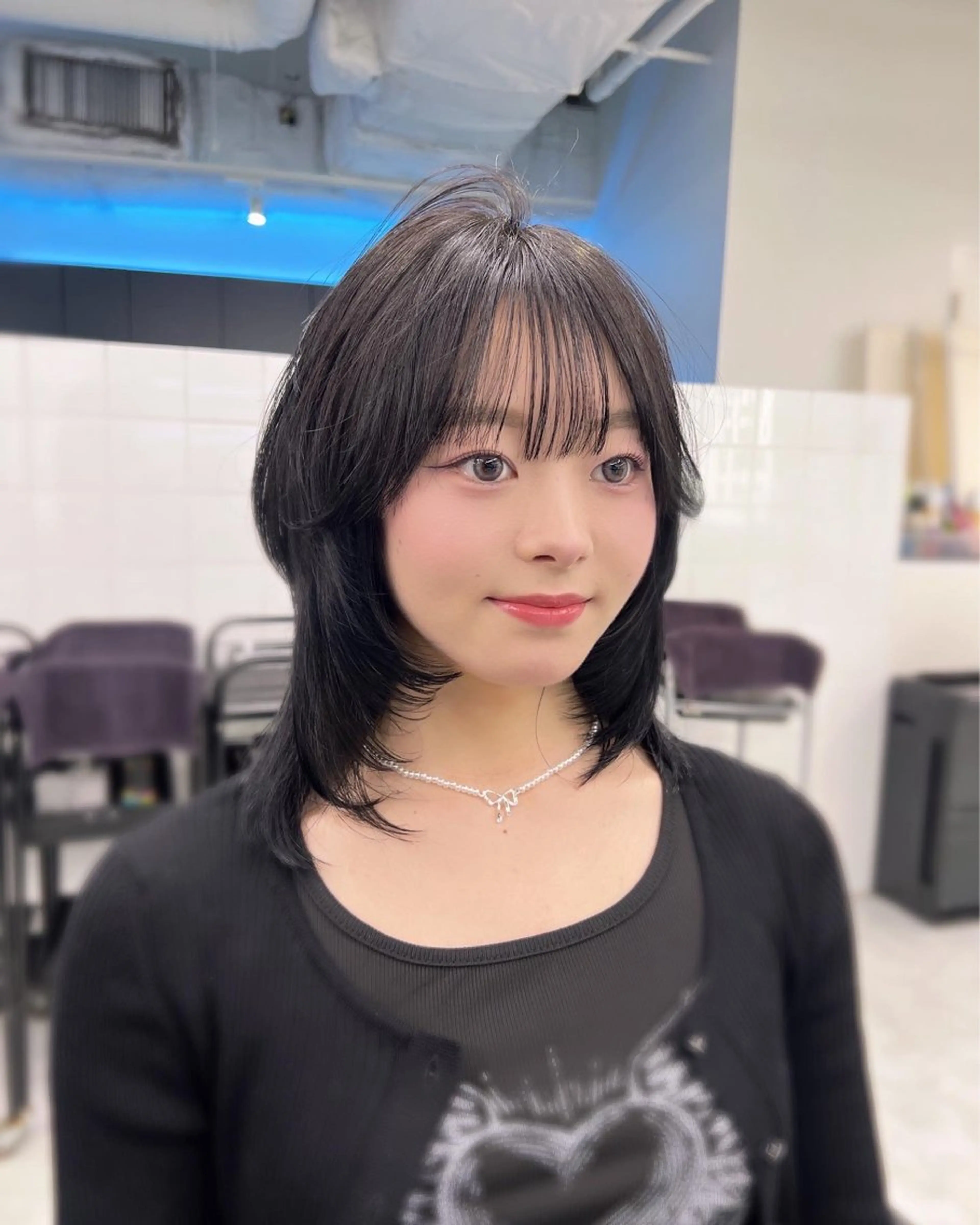 ミディアム カラー 🇨🇳中韓レイヤー 暗髪カラー🇰🇷のヘアスタイル