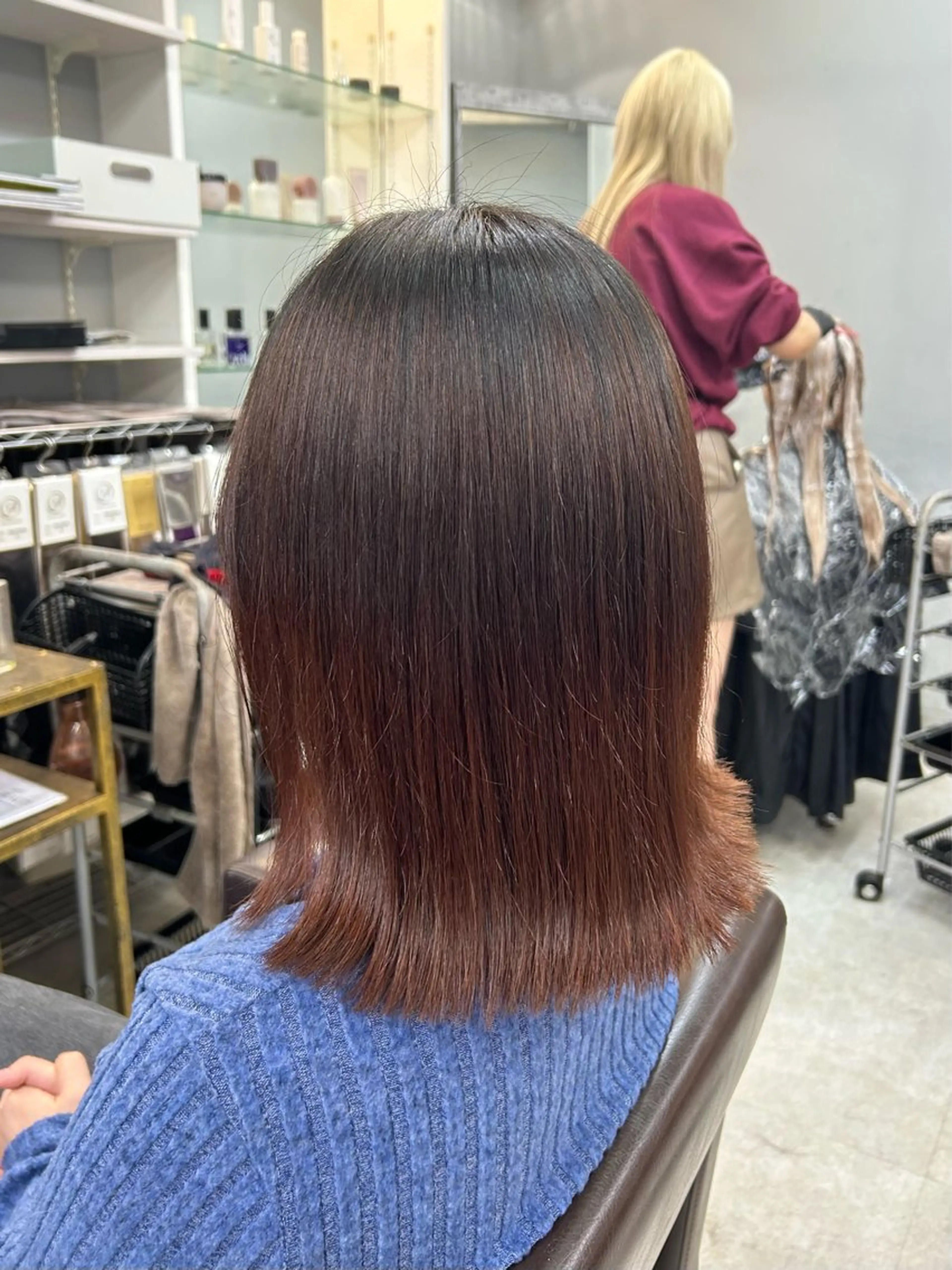 ミディアム hair atelier OZ桑野店所属・阿佐見 若菜のヘアスタイル