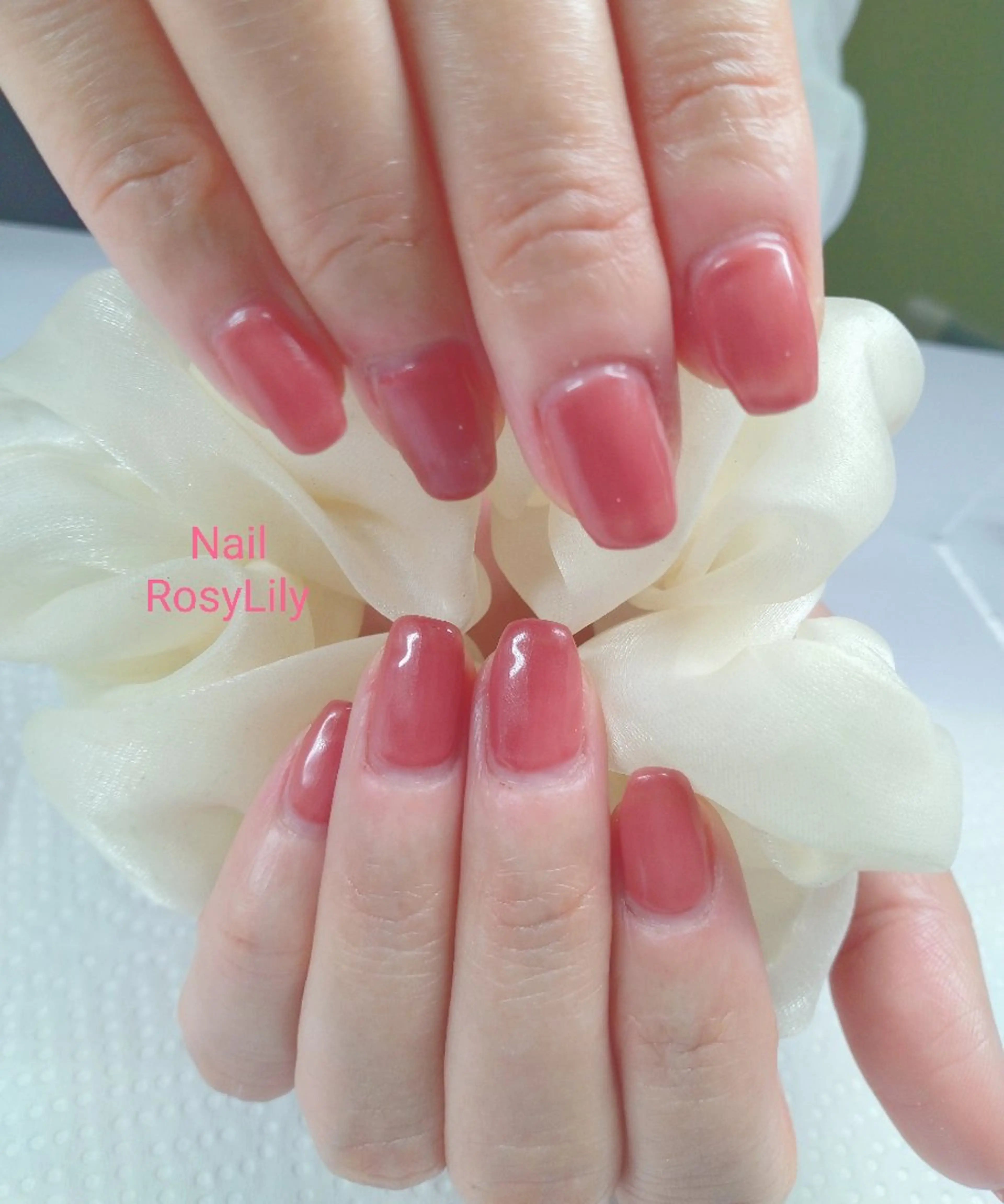ネイル ジェルネイル ワンカラーネイル ハンドネイル ハンドケア プライベートサロン RosyLily所属・プライベートサロン Rosy Lilyのネイルデザイン