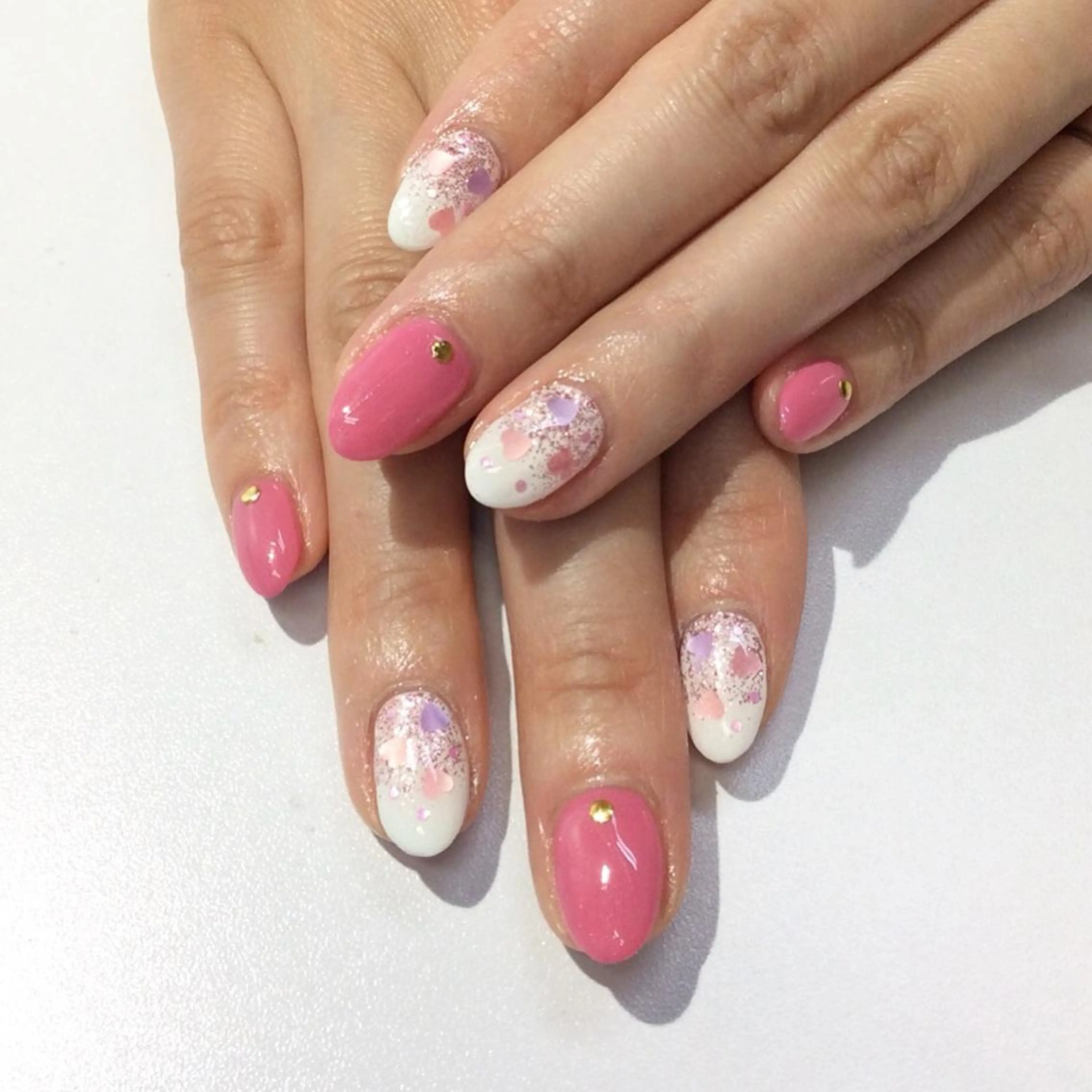 ネイル マツエク・マツパ カラーマツエク ハート ピンク esNail&eye イーズネイル＆アイのネイルデザイン