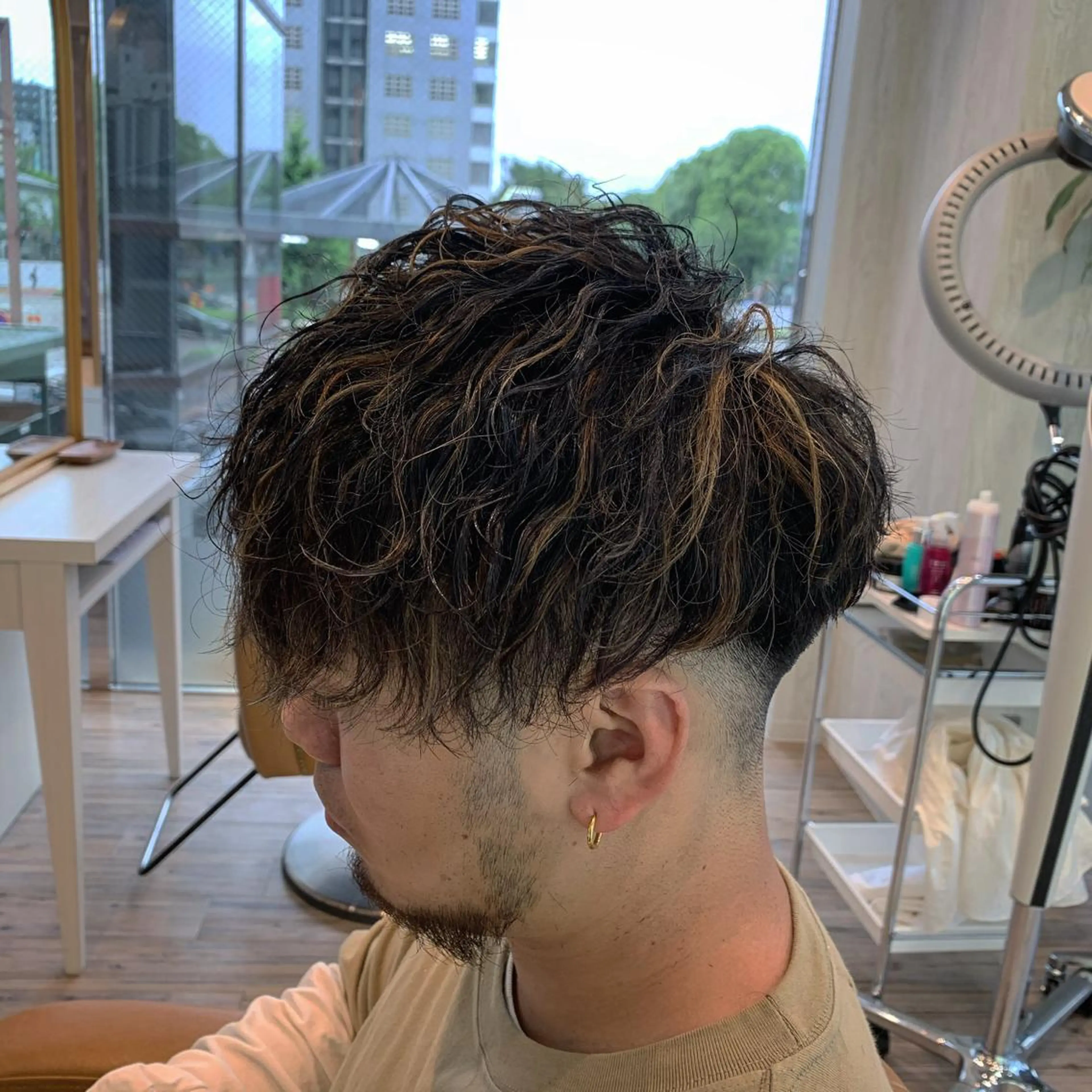 ショート パーマ メンズ フェードカット カット パーマ トリートメント 🔥Mackey🔥 メンズ特化型美容師のヘアスタイル