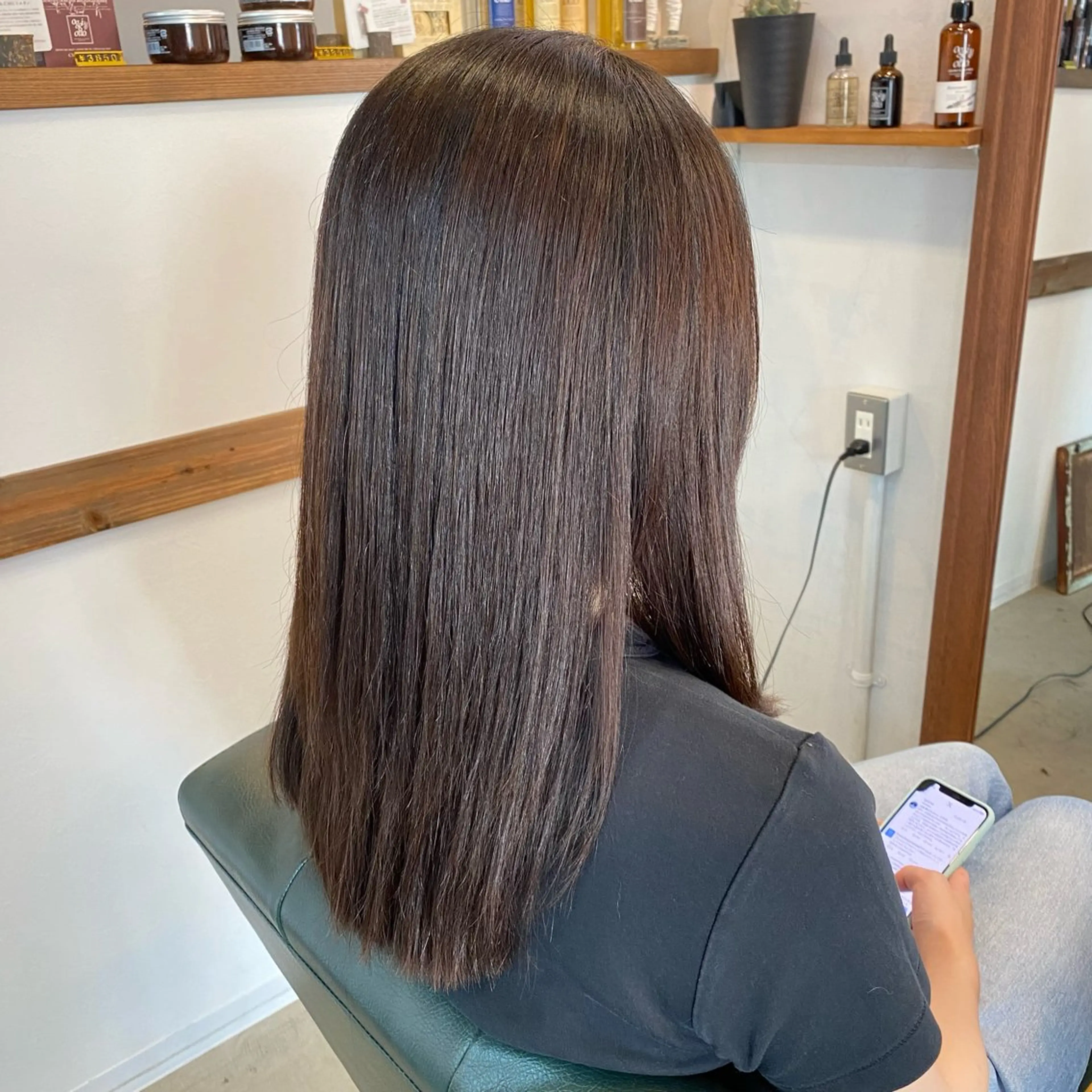 セミロング 'Inovel'所属・木宮 美緒のヘアスタイル