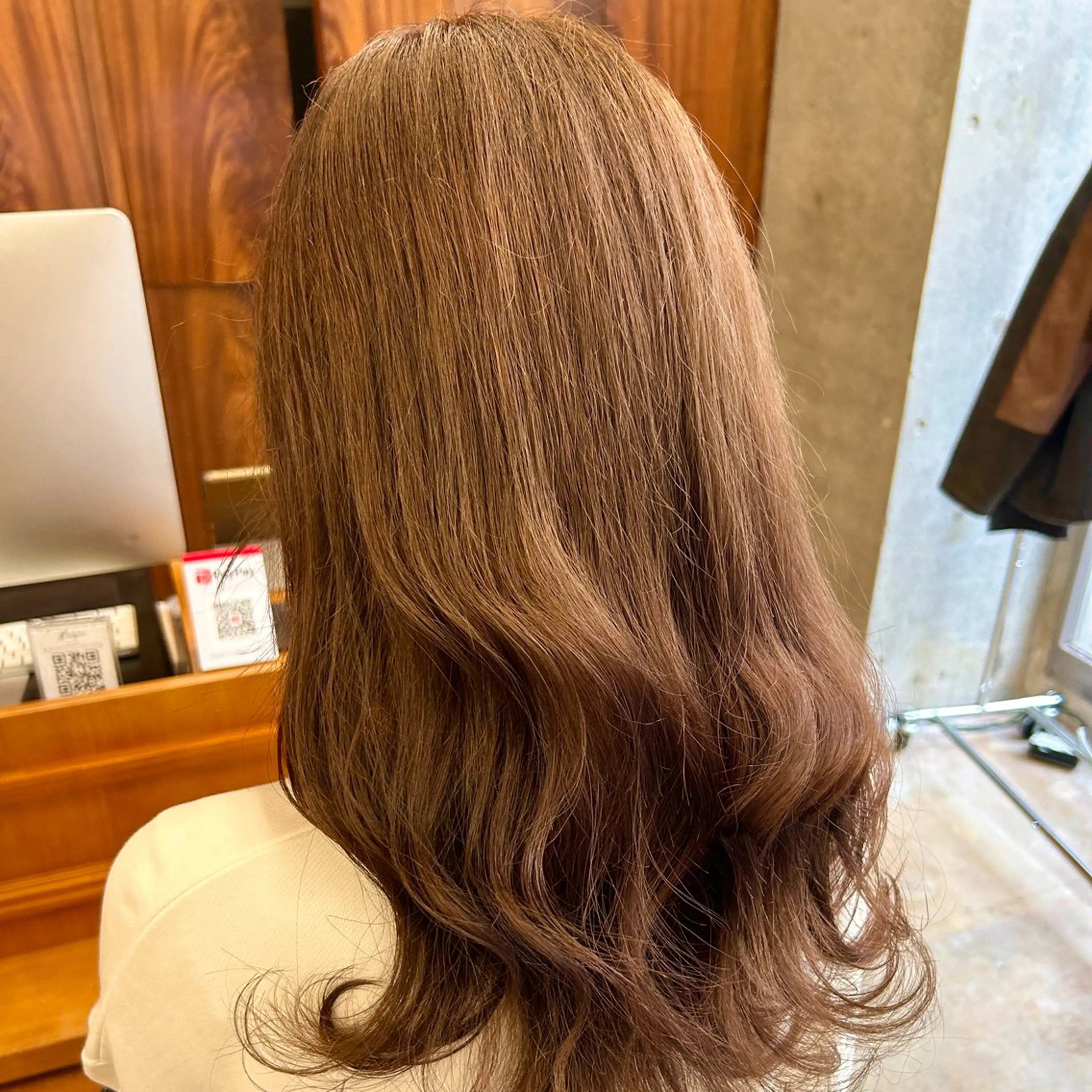 セミロング カラー ヘアカラー トリートメント ヘアセット ✨うるツヤ縮毛矯正 ✨暖色/レオンのヘアスタイル