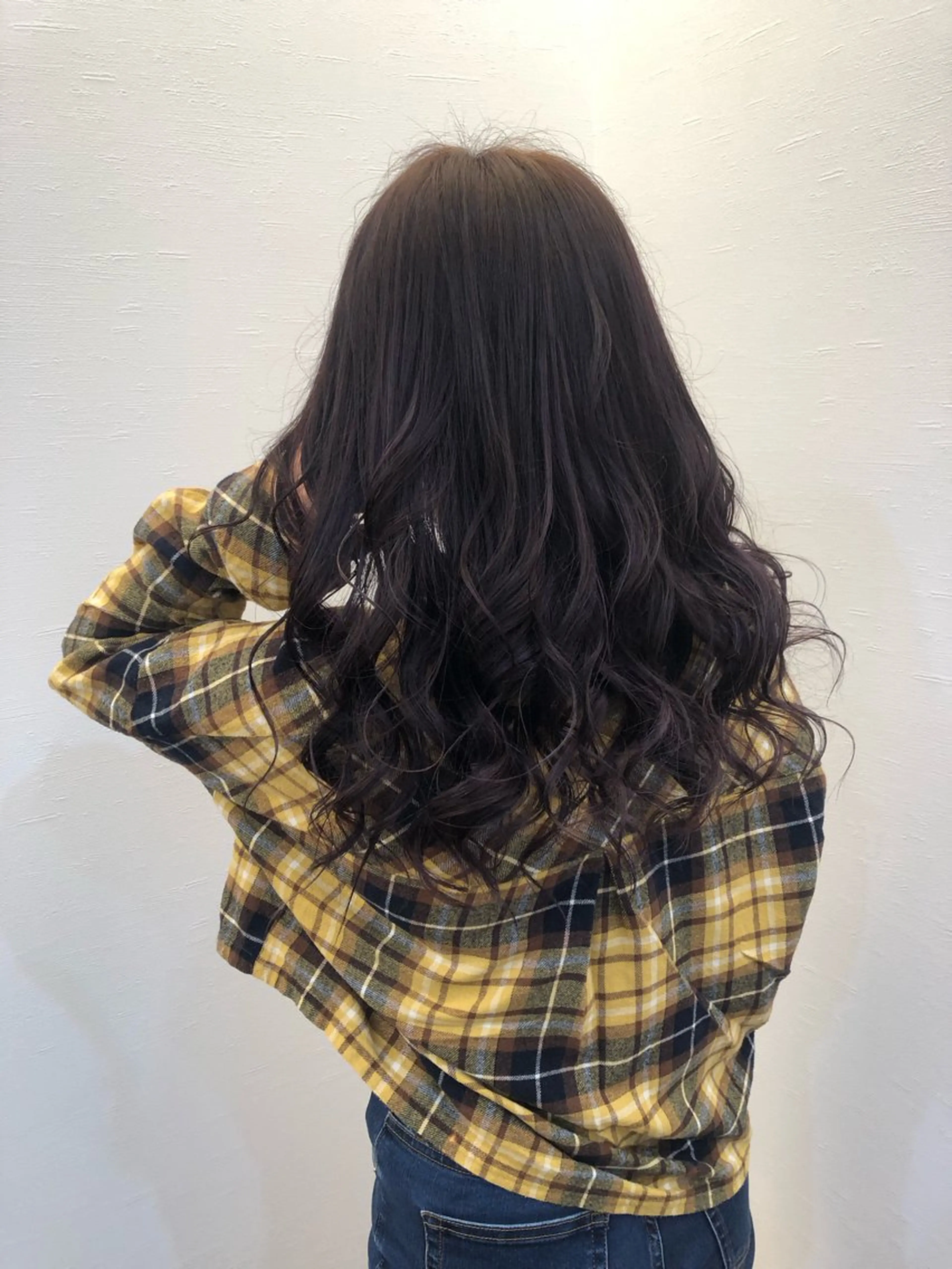 カラー Ruang所属・ツノガイ エリのヘアスタイル