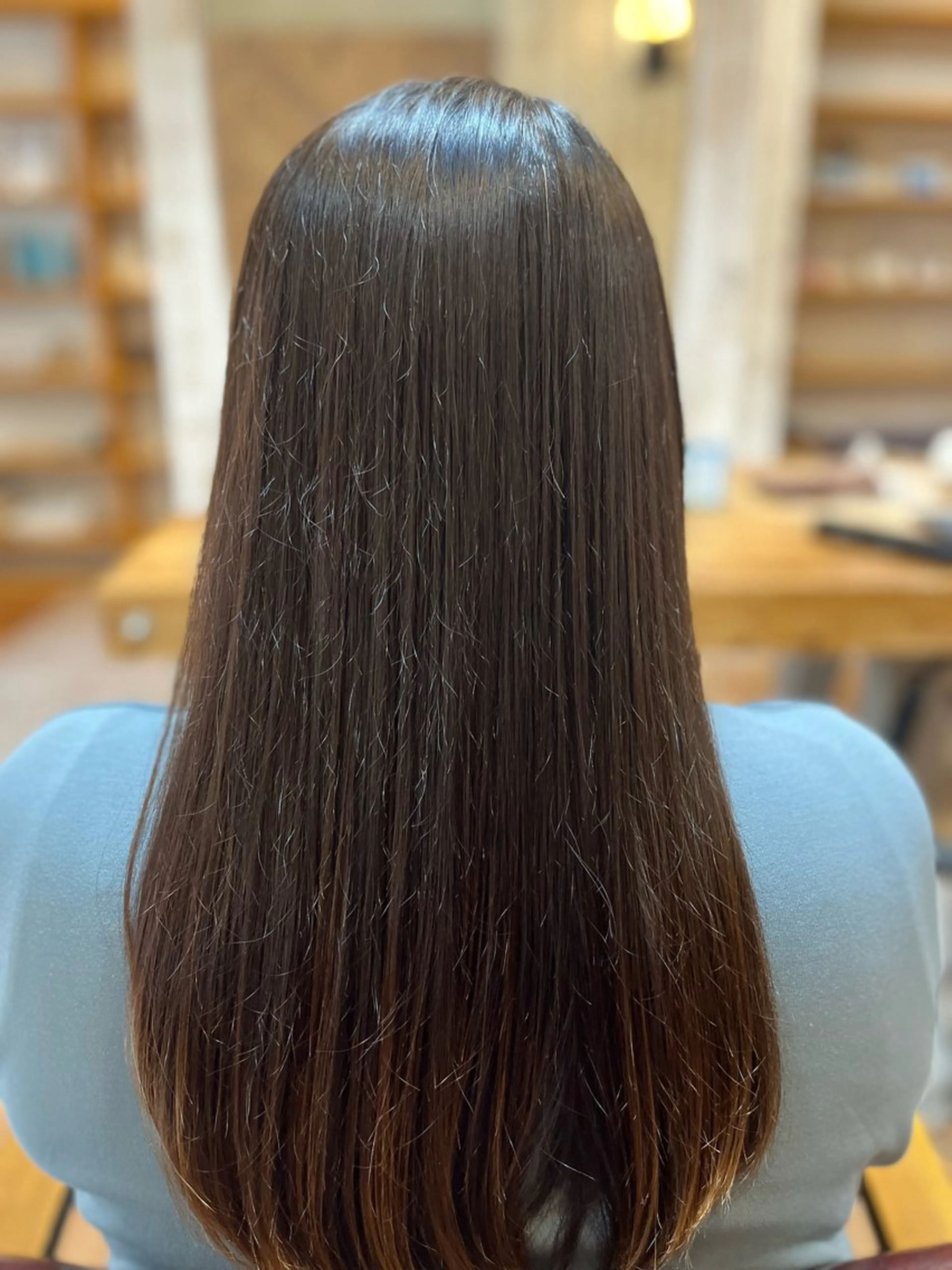 ロング カット ヘアカラー トリートメント Yanagi Yのヘアスタイル