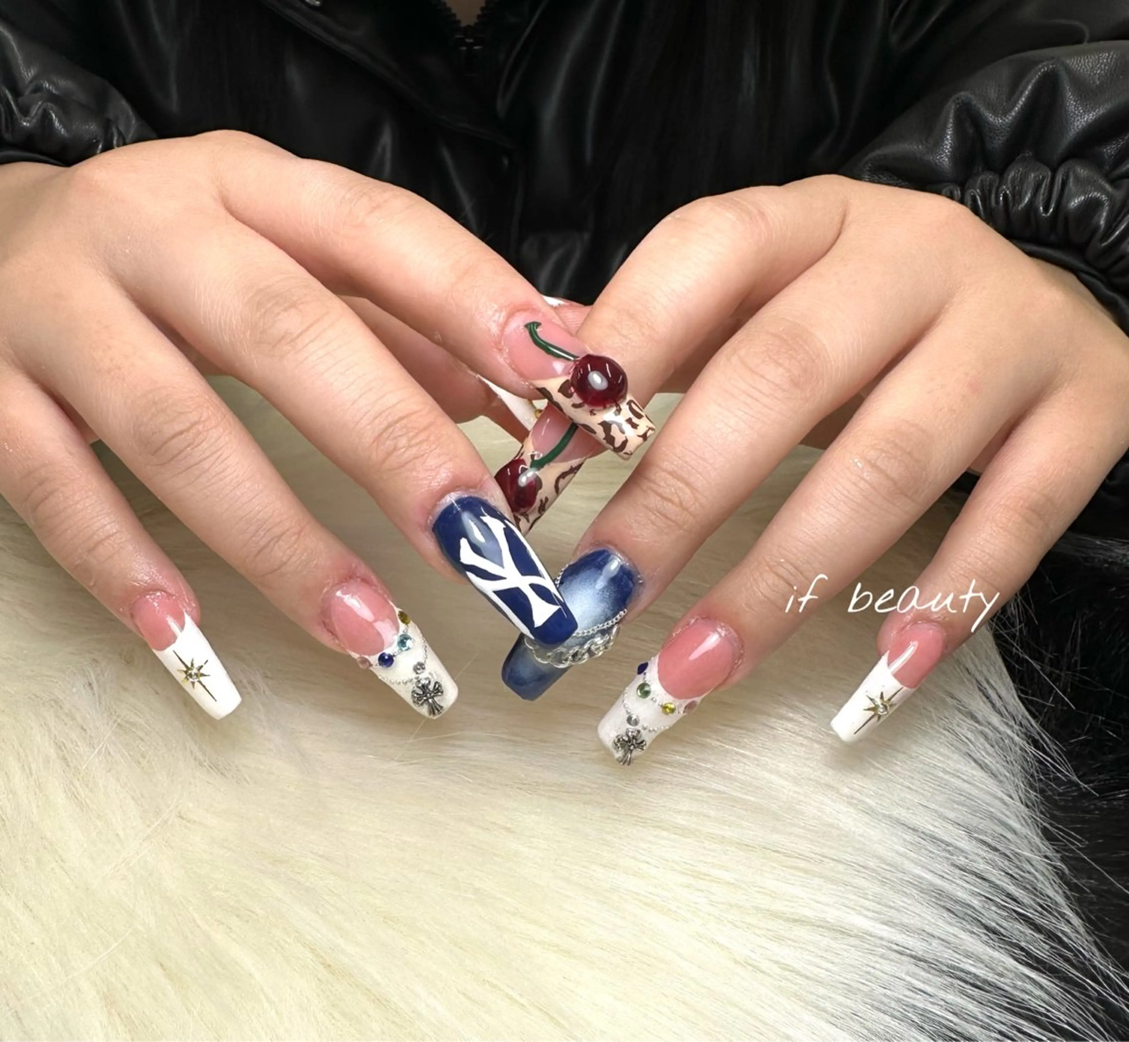 ネイル アートネイル ジェルネイル 韓国ネイル パラジェル 赤色 ハンドネイル if Hair&Nail Salon所属・IKA /海外ネイル /個性派/ワンホンのネイルデザイン