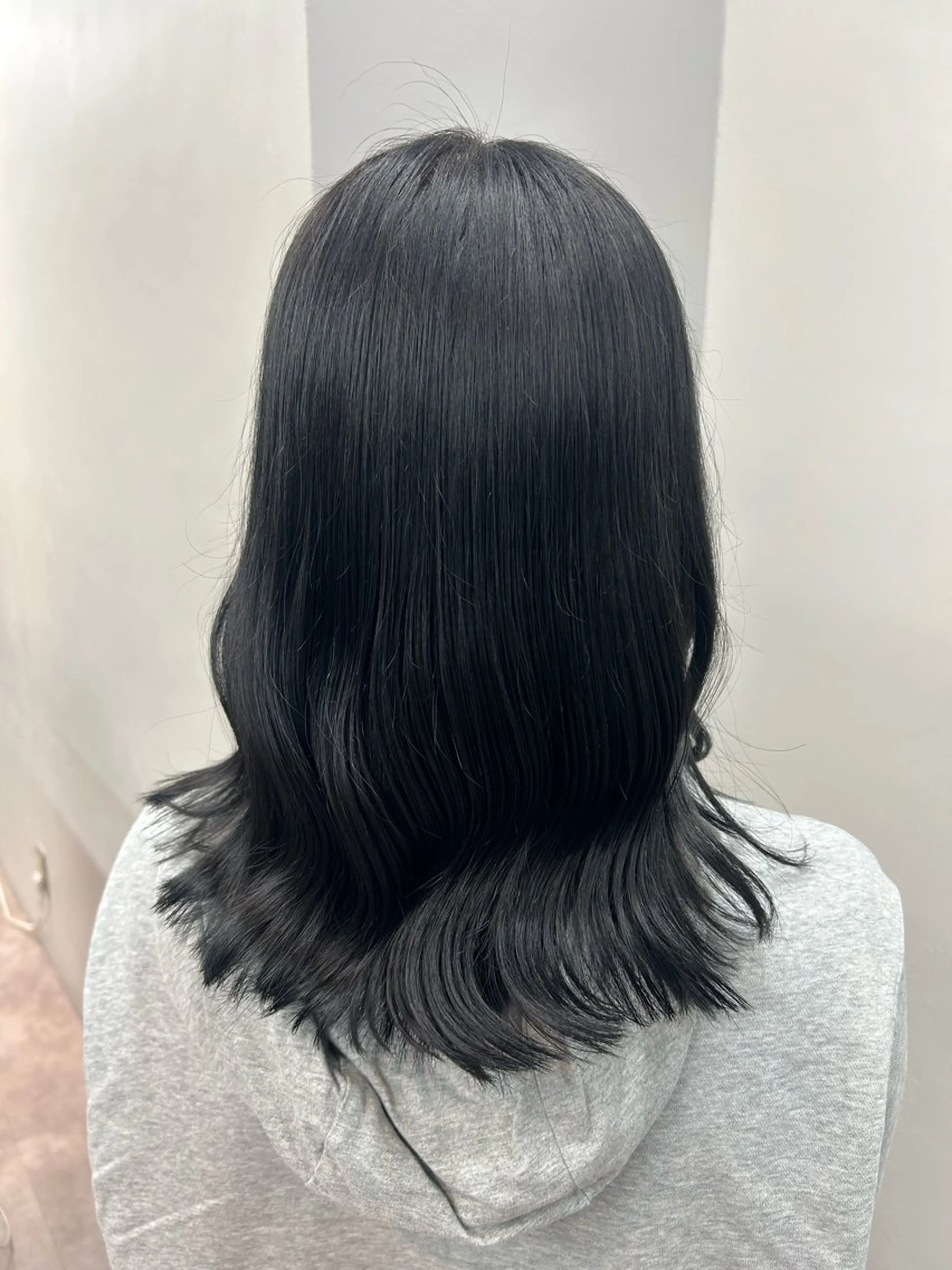 ミディアム 池袋🫧mio🫧 透明感ワンカラー🫧のヘアスタイル