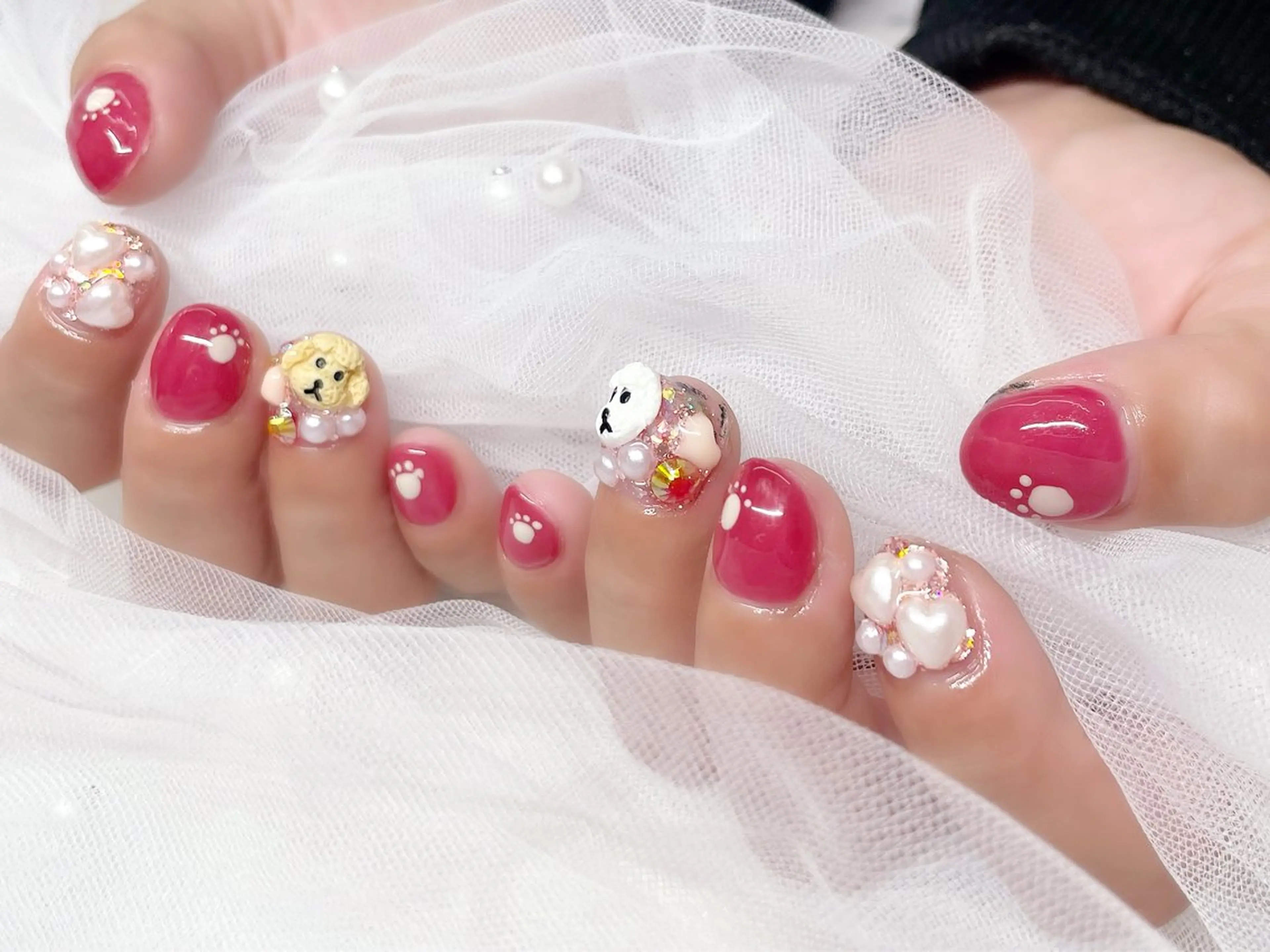 ネイル ハンドネイル フットネイル AYA Reginaのネイルデザイン