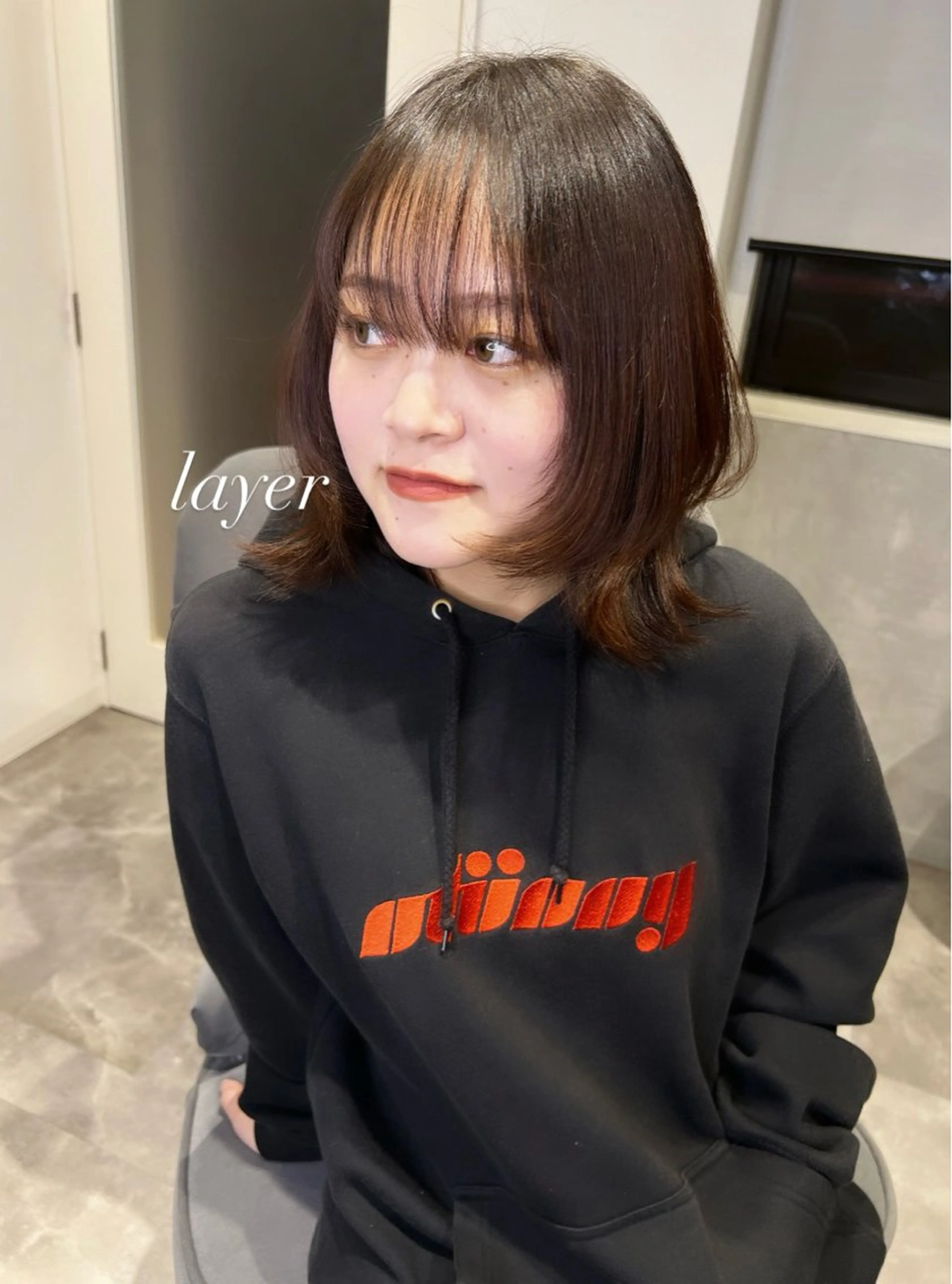 カラー ブリーチ ケアブリーチ TOMONA👑 透明感カラーレイヤーのヘアスタイル