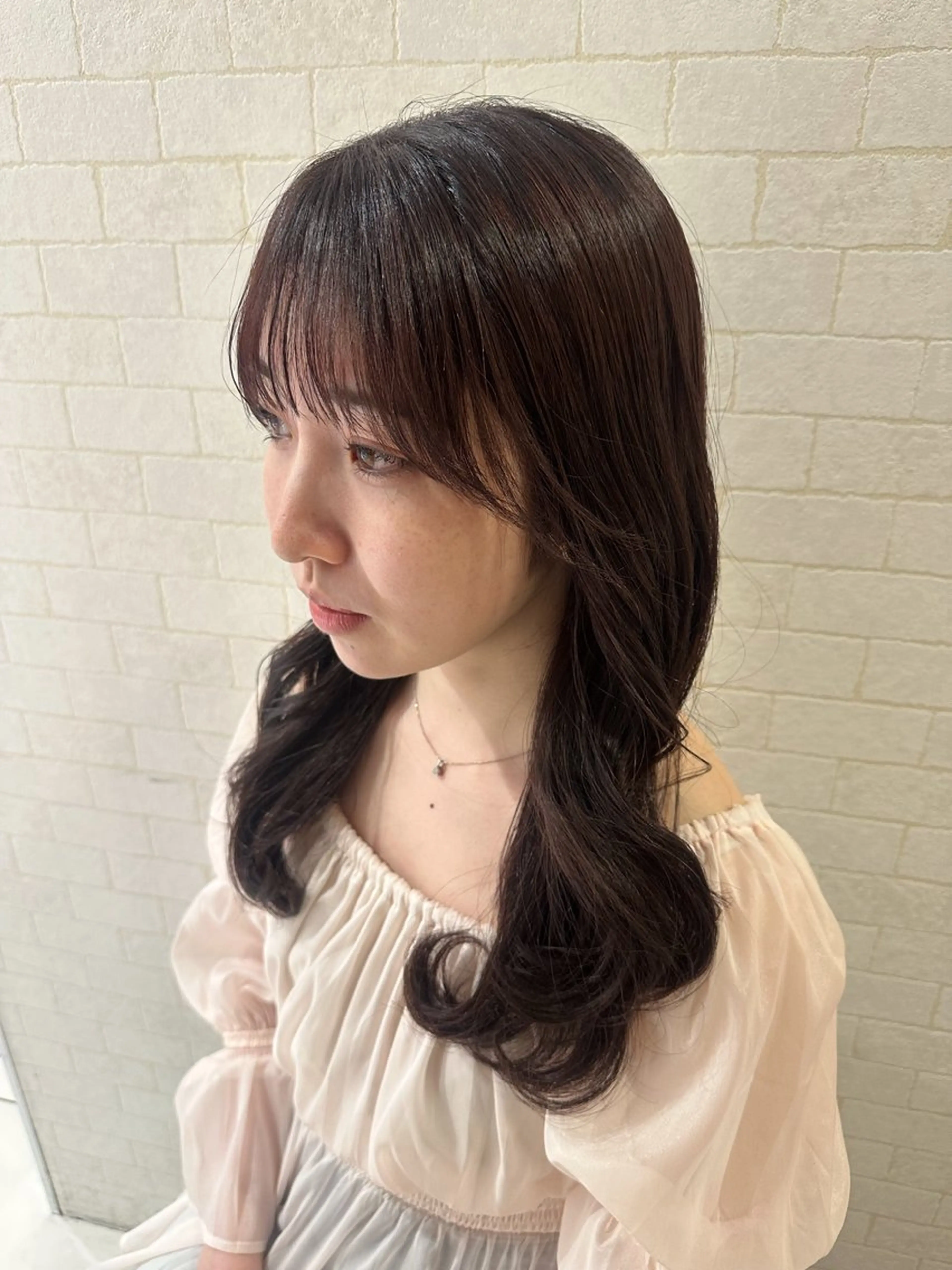 ロング カラー ブリーチ 透明感カラー ダブルカラー ブリーチなしカラー 顔まわりレイヤー 大人レイヤー& 透明感カラー💄のヘアスタイル
