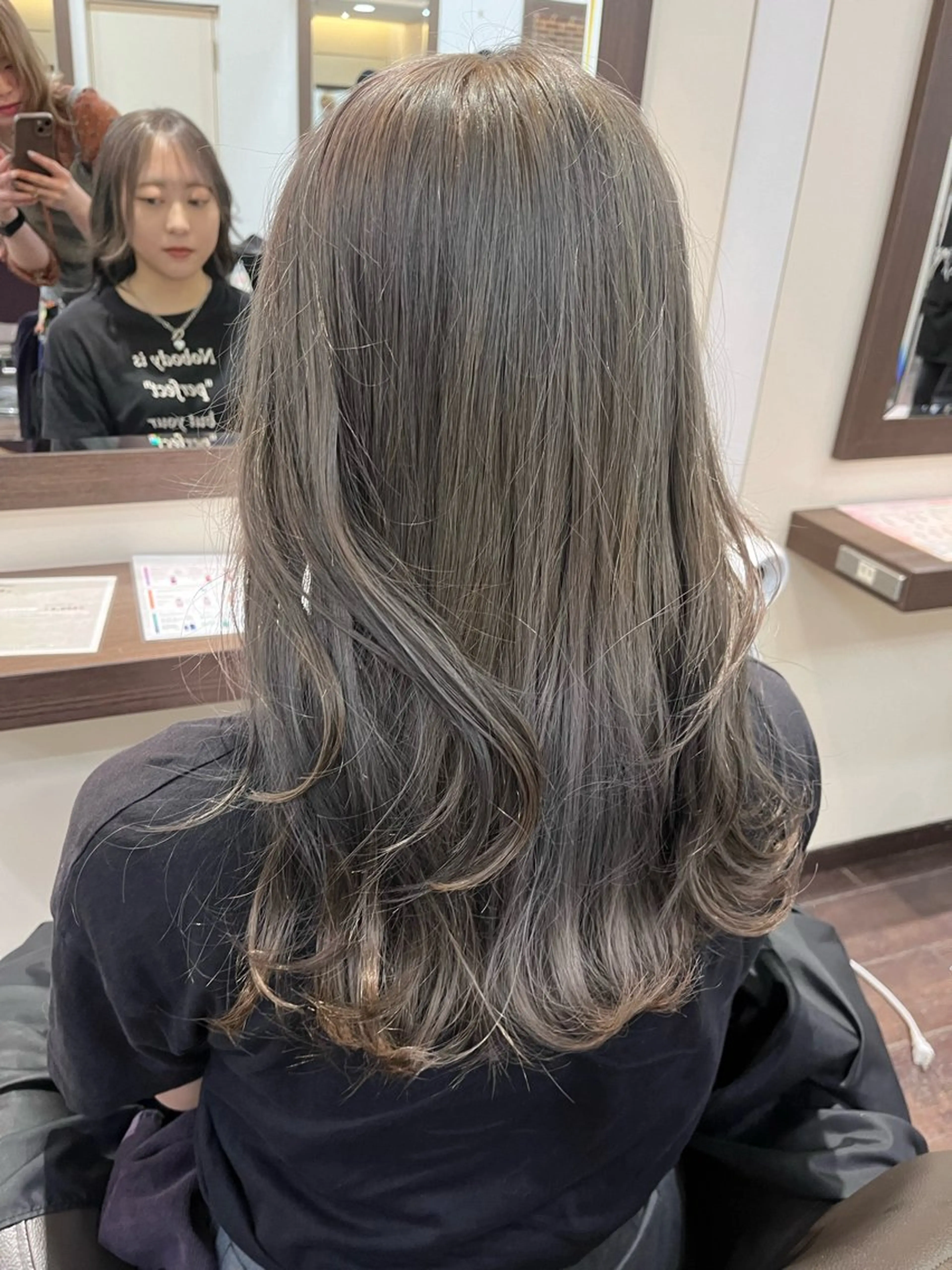 ロング 酸性ストレート 🤍🎀honokaのヘアスタイル