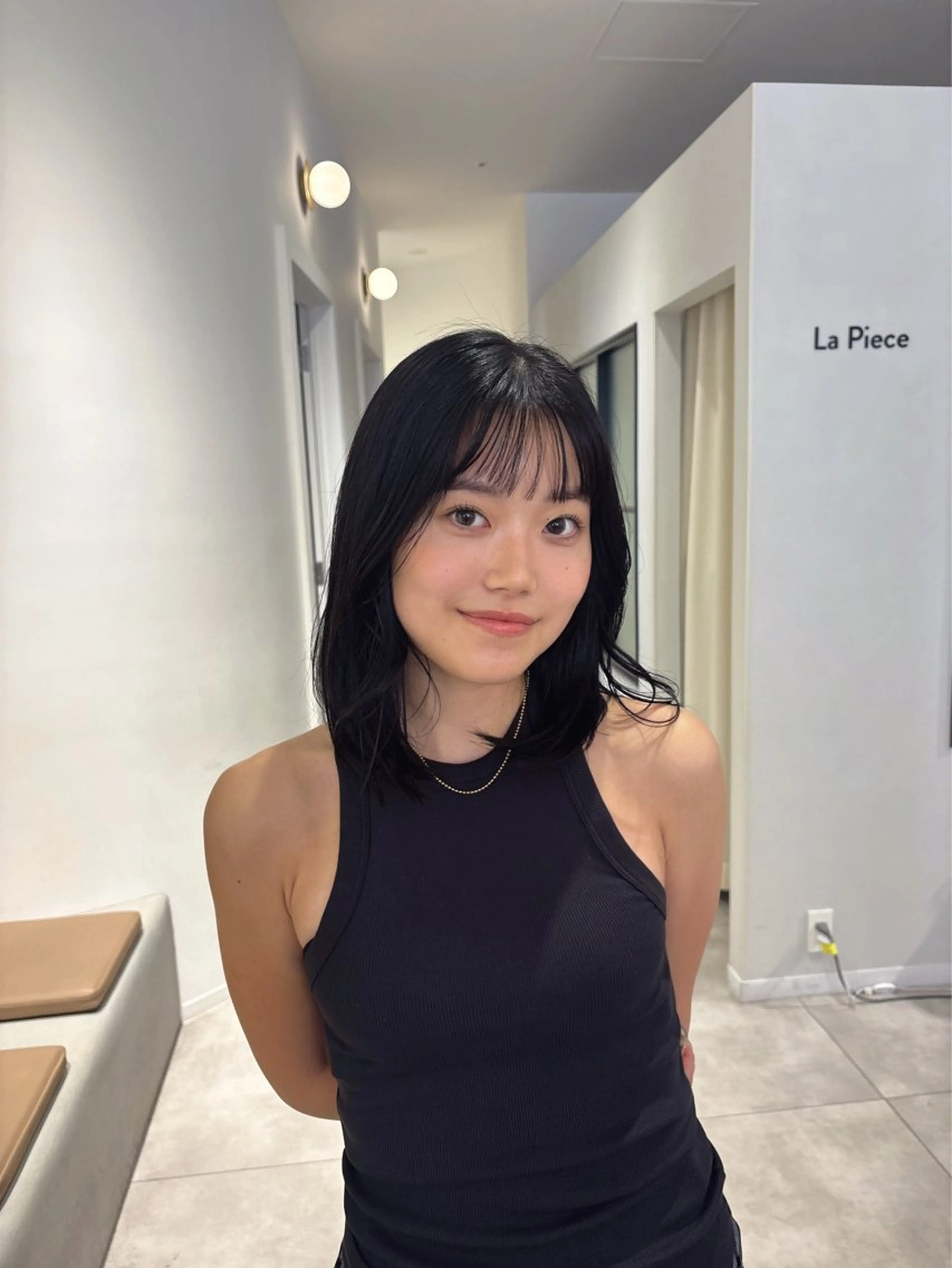 セミロング 【梅田カラーモデル】 ミコのヘアスタイル