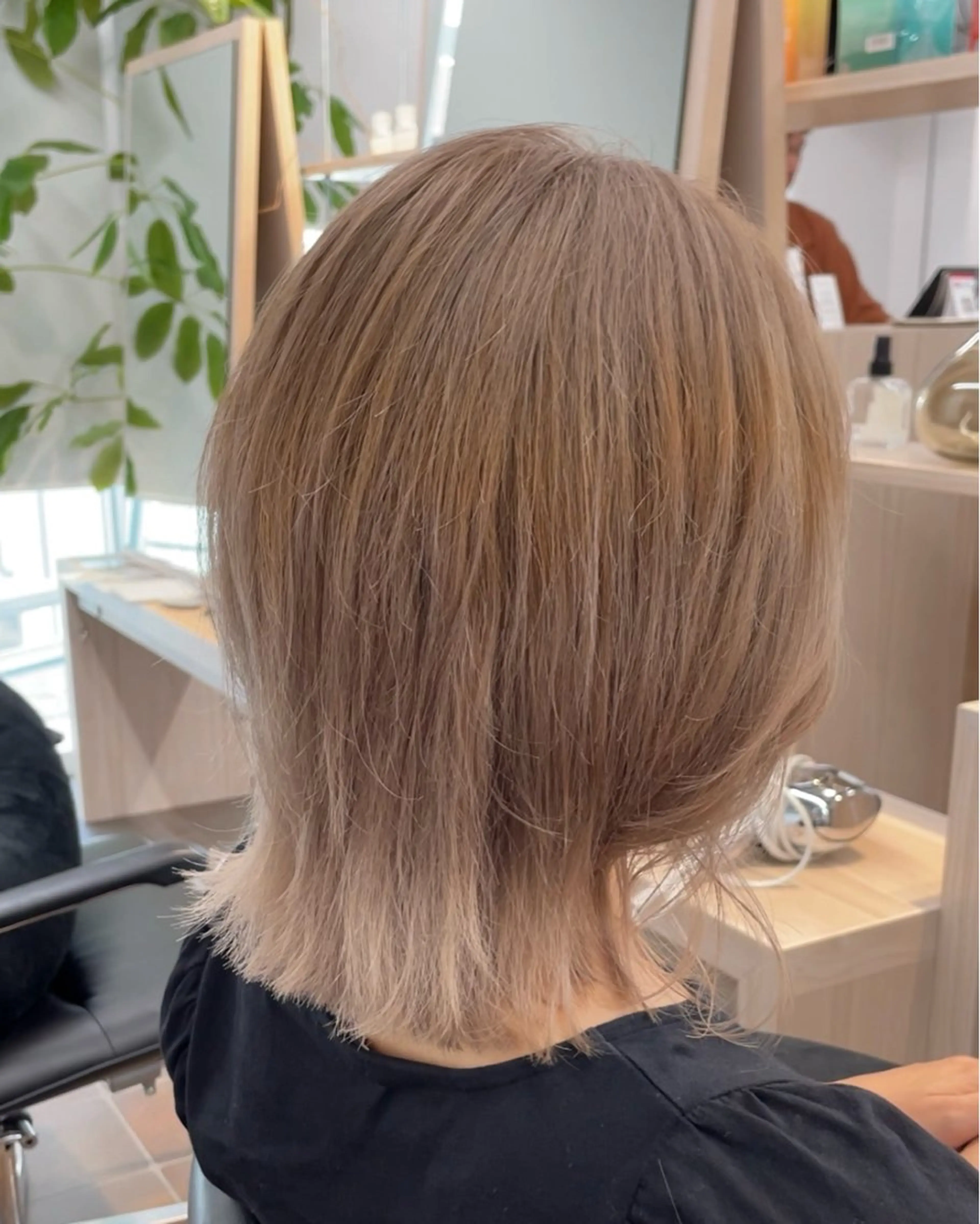 ミディアム レイヤーパーマ/ ショートパーマ/横浜のヘアスタイル