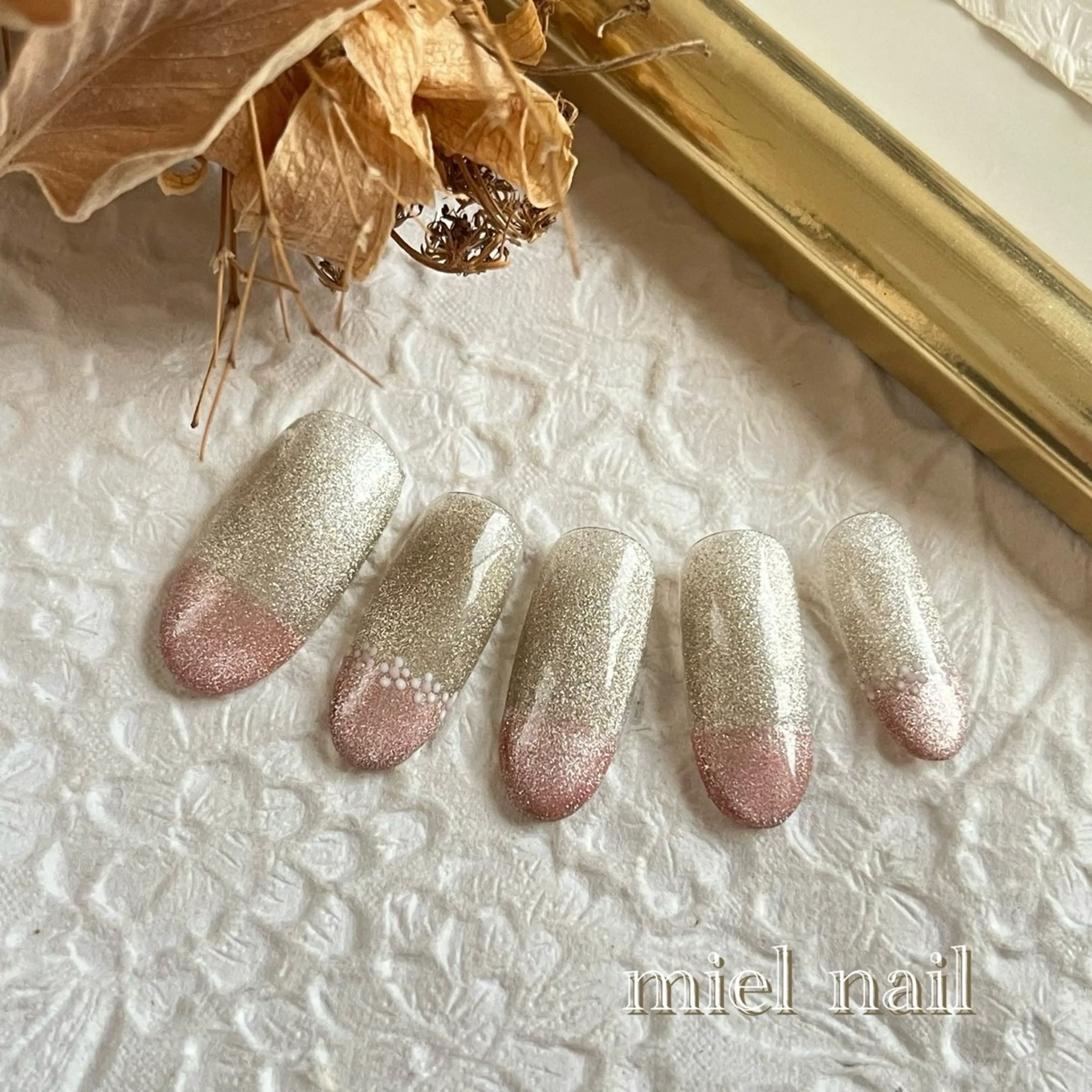 ネイル ドット フレンチネイル マグネットネイル ハンドネイル miel nailのネイルデザイン
