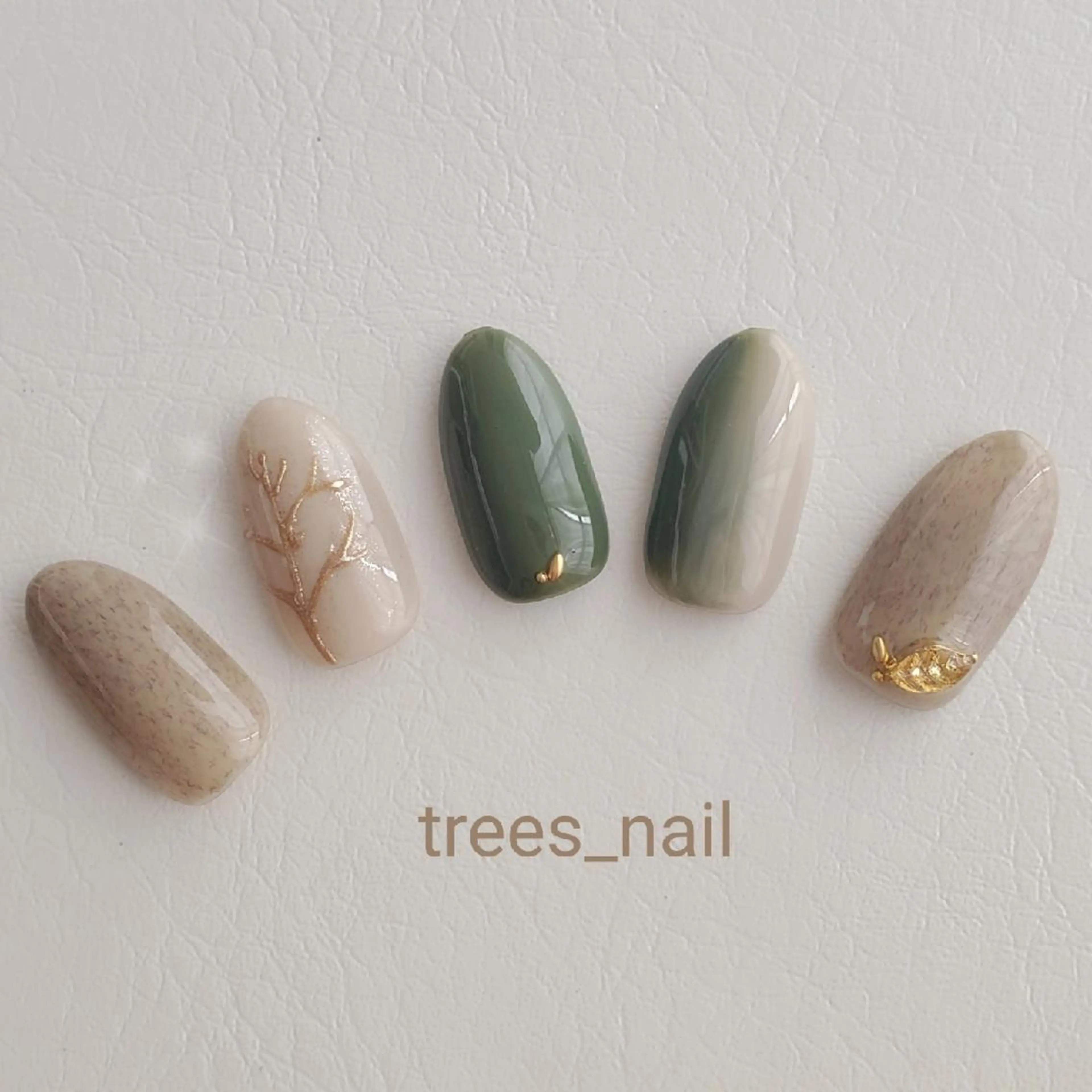 ネイル trees_ nailのネイルデザイン